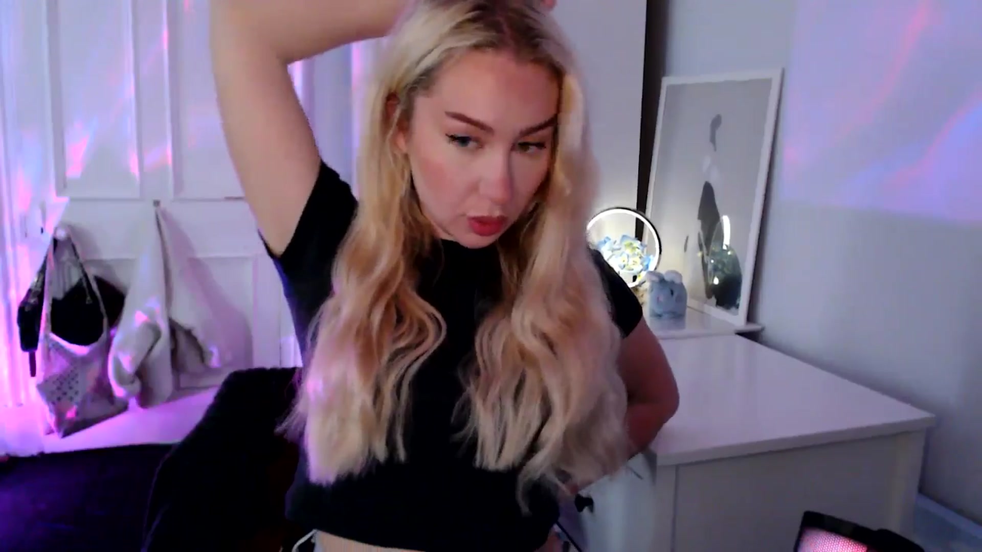 Gallery image thumbnail from British_Cutie's myfreecams stream on, 09/08/2025, 08:47 image 2 of 20