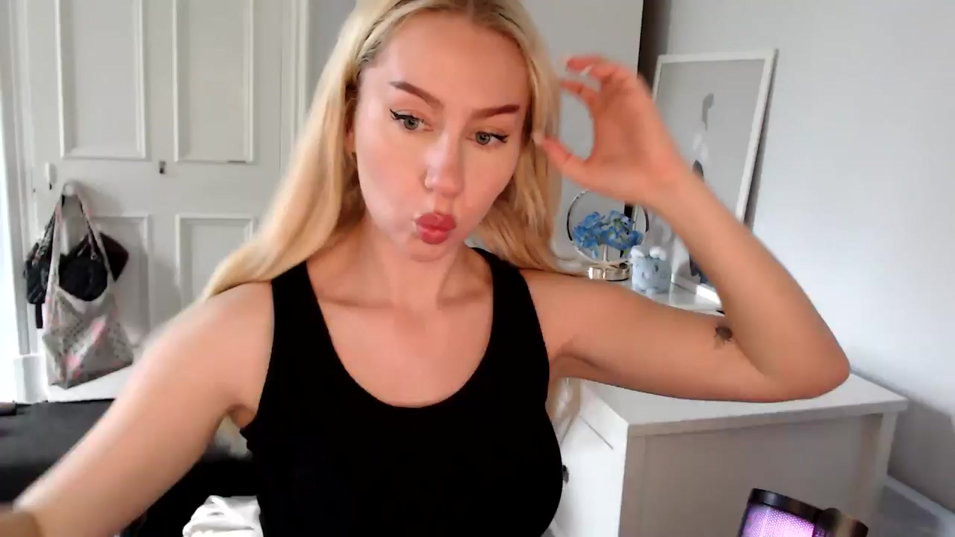 Gallery image thumbnail from British_Cutie's myfreecams stream on, 09/08/2025, 12:22 image 1 of 20