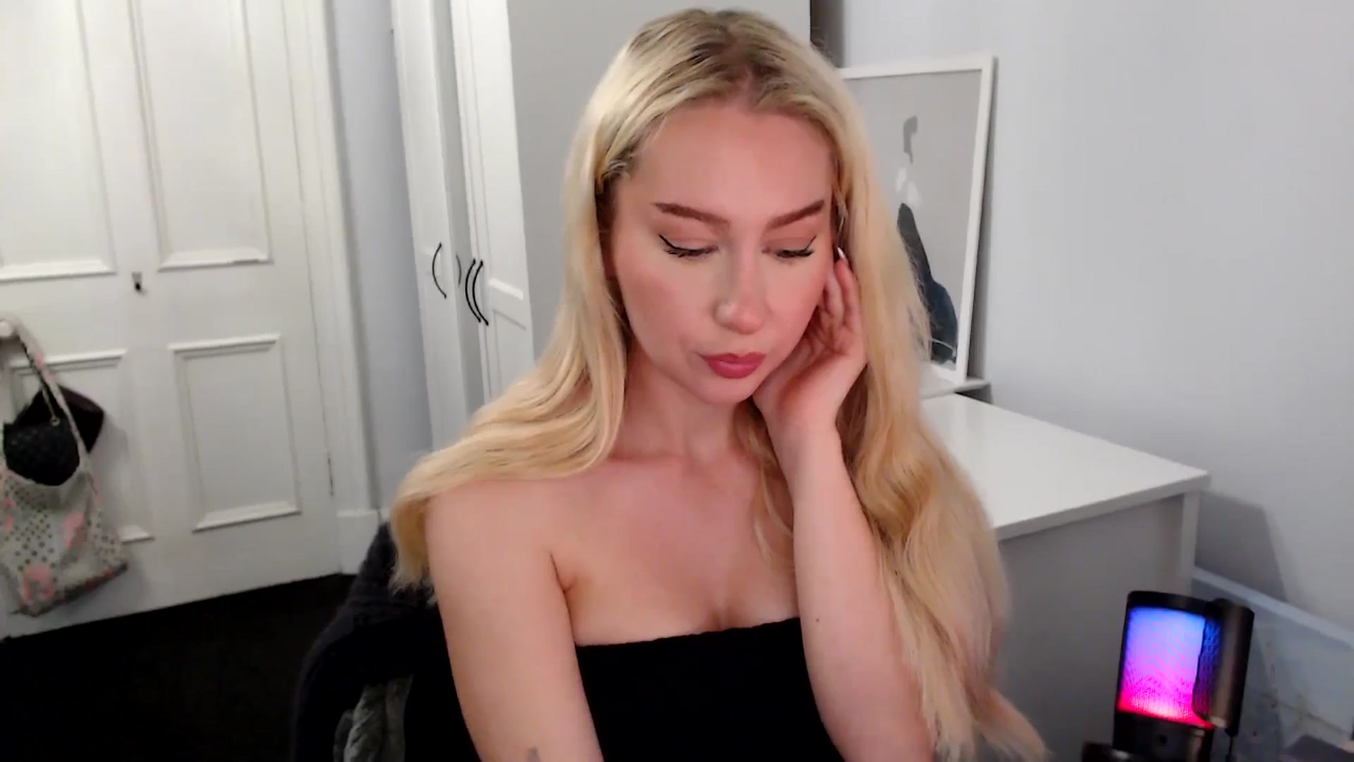 Gallery image thumbnail from British_Cutie's myfreecams stream on, 09/08/2025, 19:16 image 17 of 20