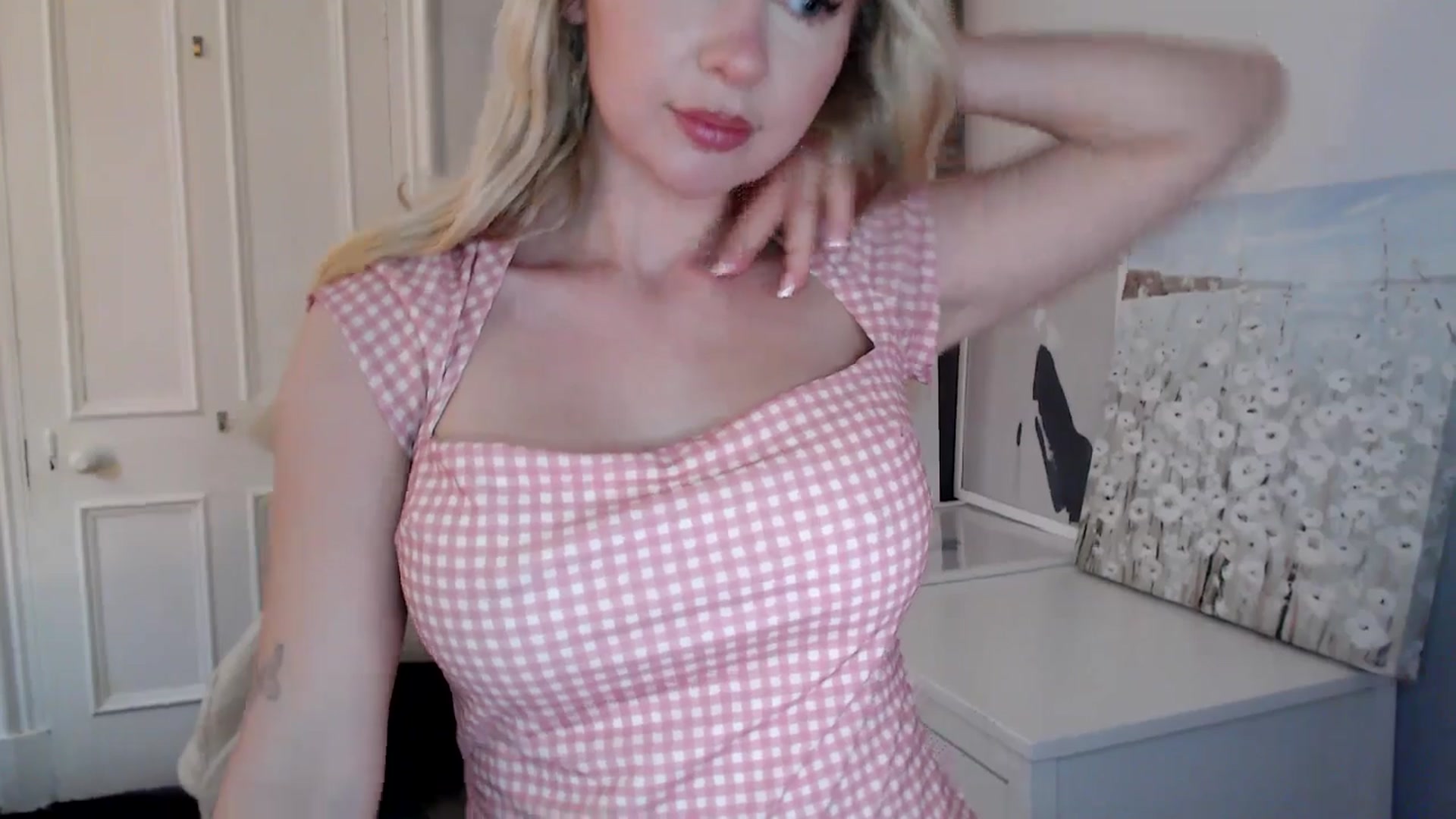 Gallery image thumbnail from British_Cutie's myfreecams stream on, 09/11/2025, 08:36 image 18 of 20