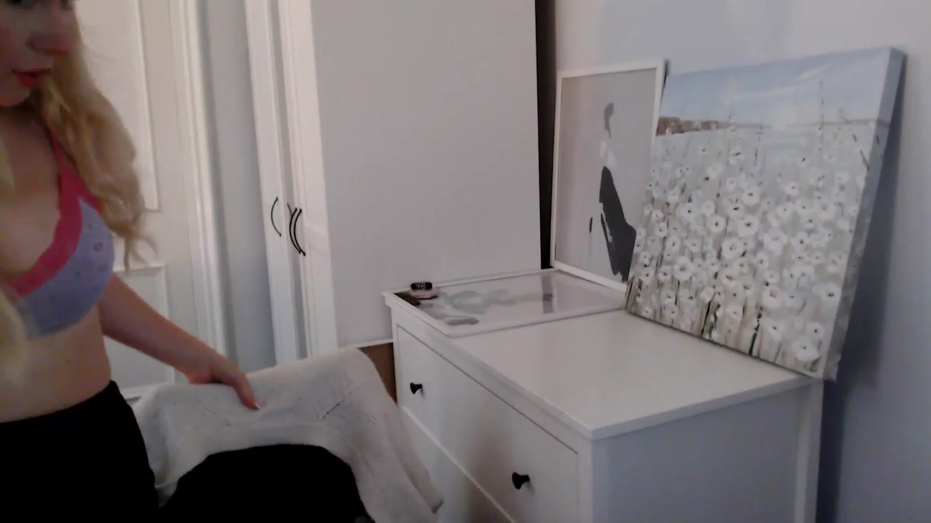 Gallery image thumbnail from British_Cutie's myfreecams stream on, 09/11/2025, 08:36 image 15 of 20