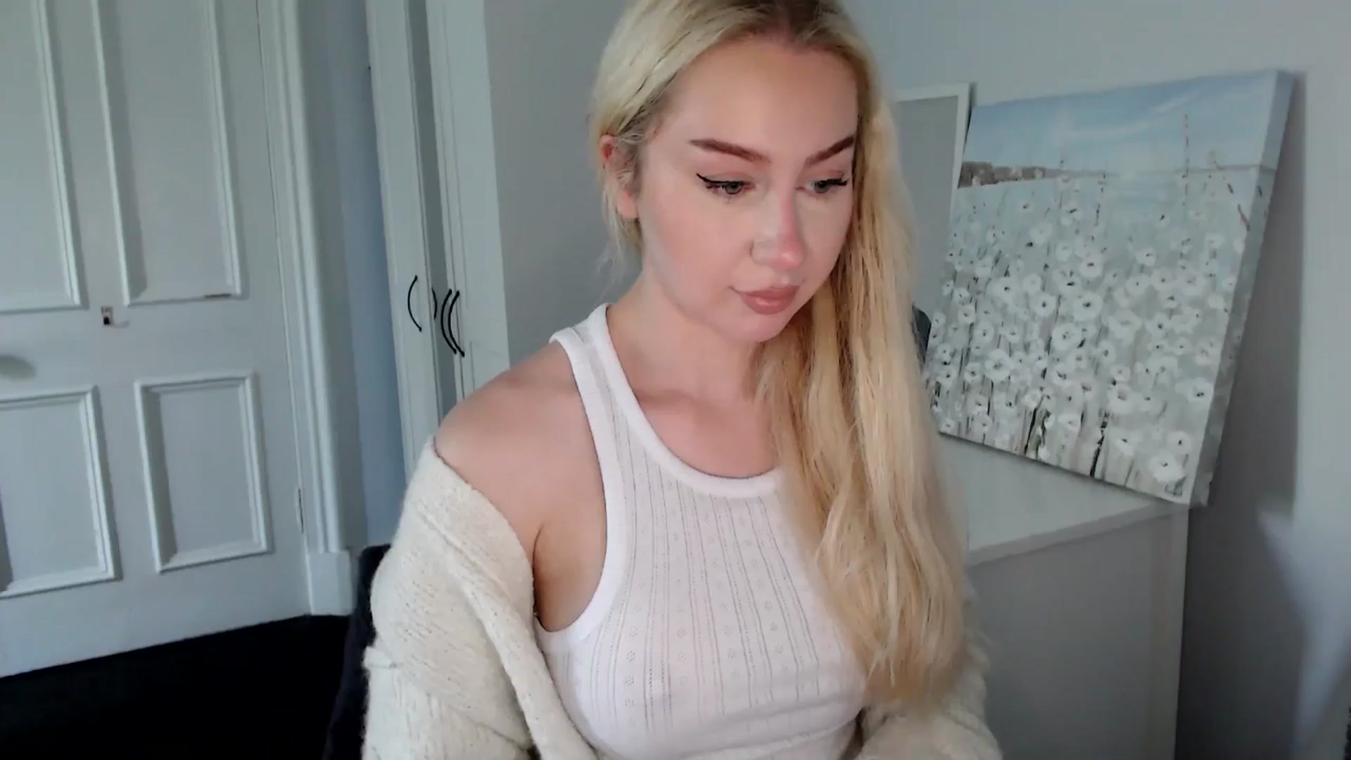 Gallery image thumbnail from British_Cutie's myfreecams stream on, 09/11/2025, 12:34 image 2 of 20