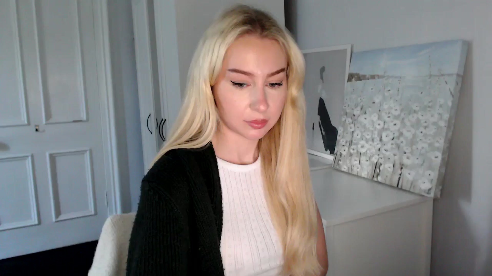 Gallery image thumbnail from British_Cutie's myfreecams stream on, 09/11/2025, 14:03 image 1 of 20