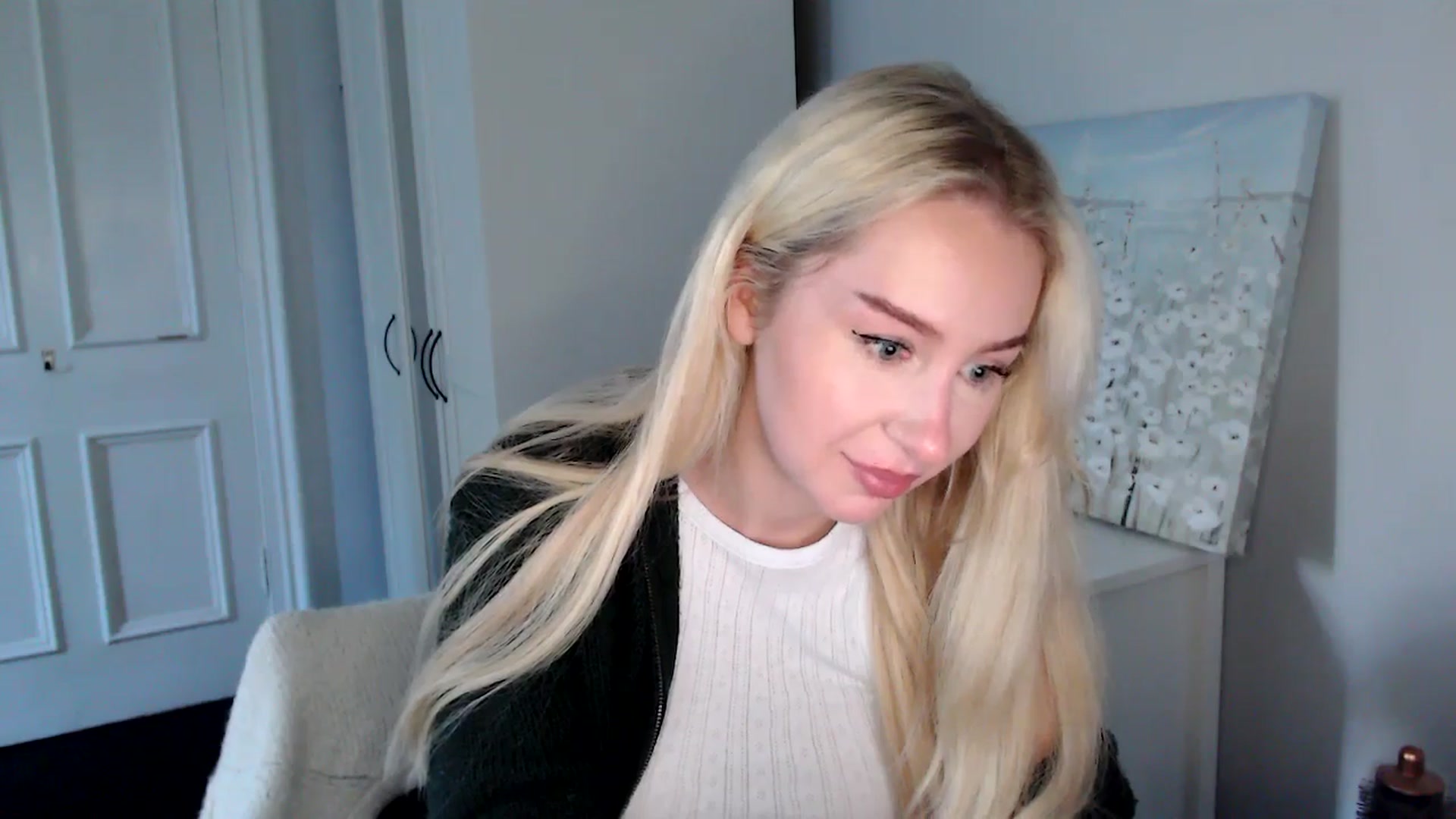Gallery image thumbnail from British_Cutie's myfreecams stream on, 09/11/2025, 14:03 image 17 of 20