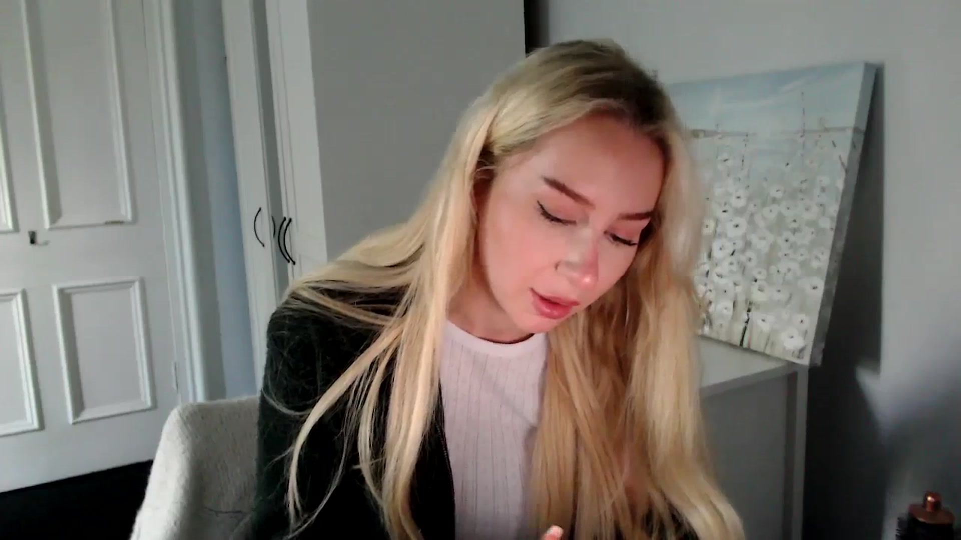 Gallery image thumbnail from British_Cutie's myfreecams stream on, 09/11/2025, 14:03 image 18 of 20