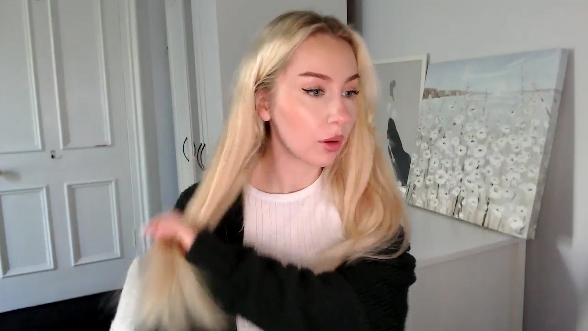 Gallery image thumbnail from British_Cutie's myfreecams stream on, 09/11/2025, 14:03 image 13 of 20