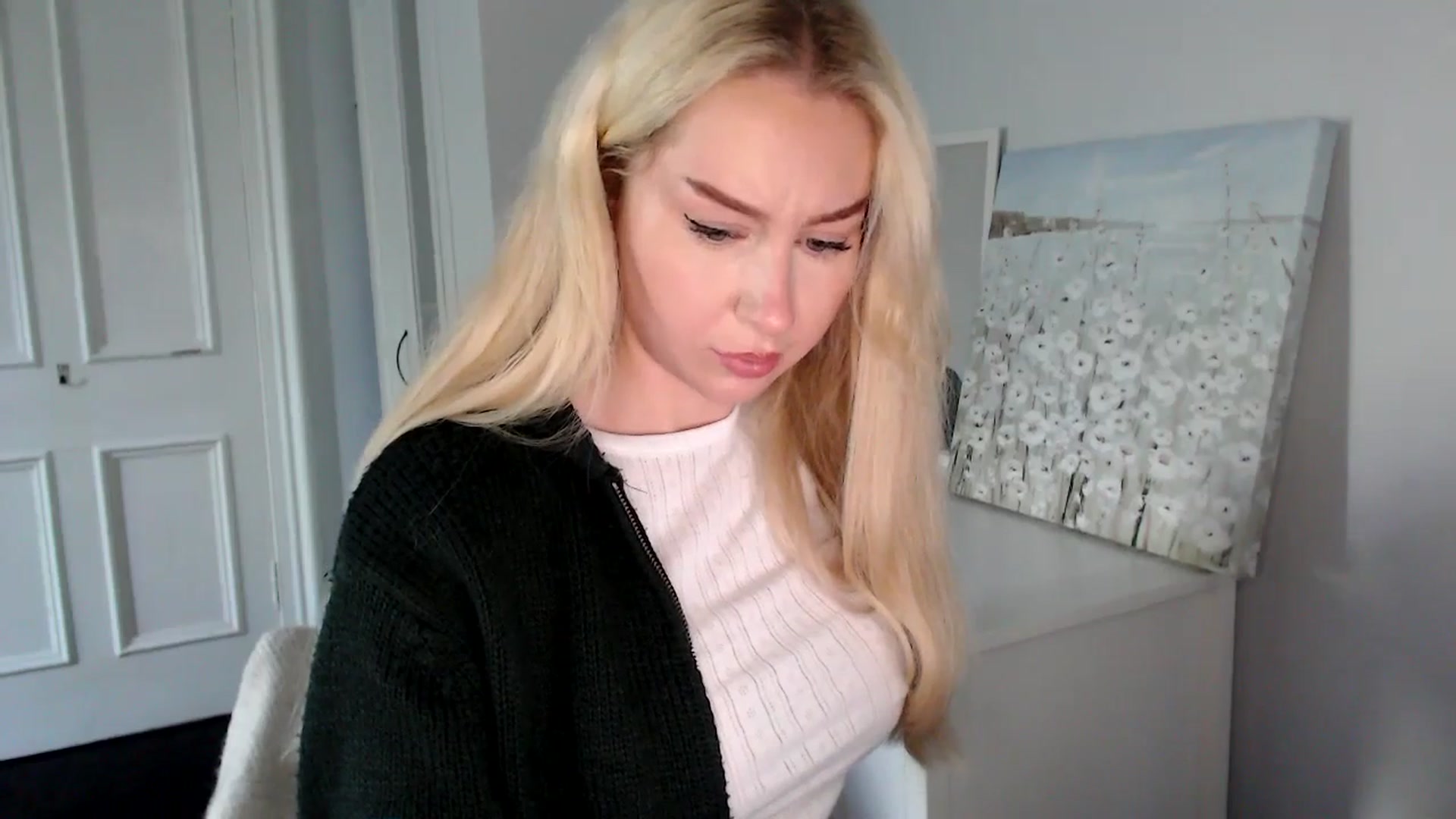 Gallery image thumbnail from British_Cutie's myfreecams stream on, 09/11/2025, 14:32 image 18 of 20