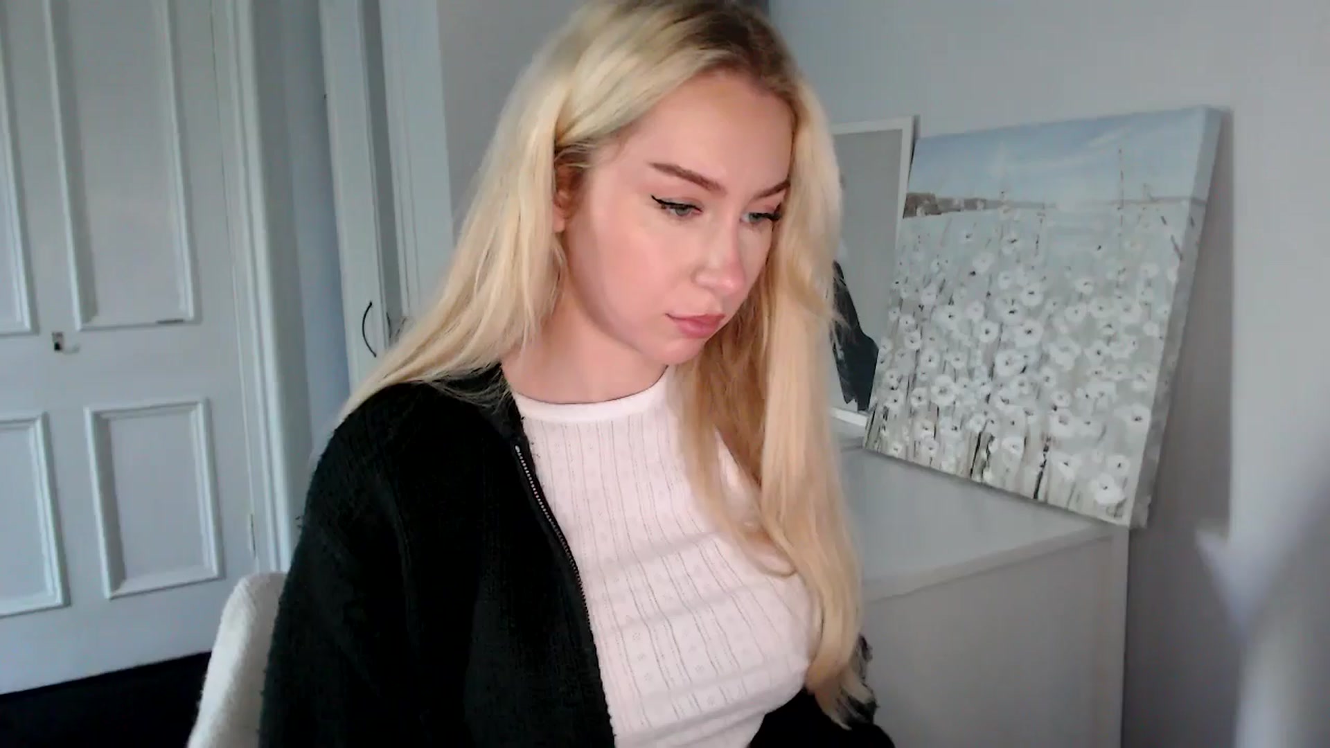 Gallery image thumbnail from British_Cutie's myfreecams stream on, 09/11/2025, 14:32 image 19 of 20