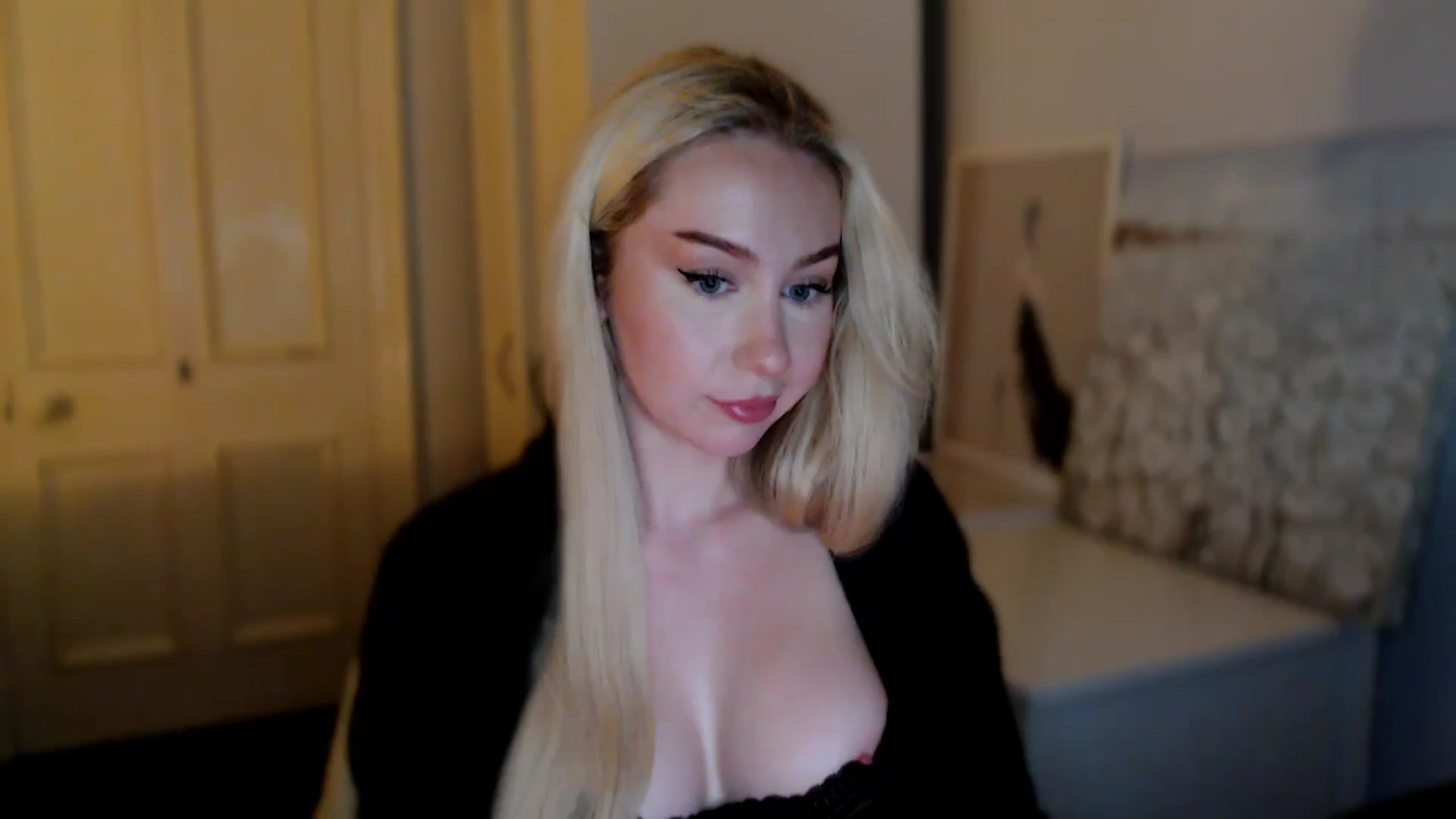 Gallery image thumbnail from British_Cutie's myfreecams stream on, 09/11/2025, 20:46 image 16 of 20