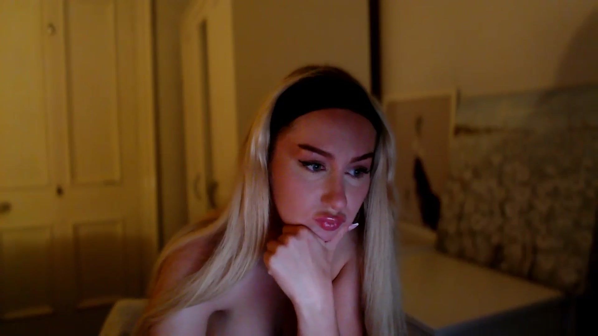 Gallery image thumbnail from British_Cutie's myfreecams stream on, 09/11/2025, 22:33 image 13 of 20