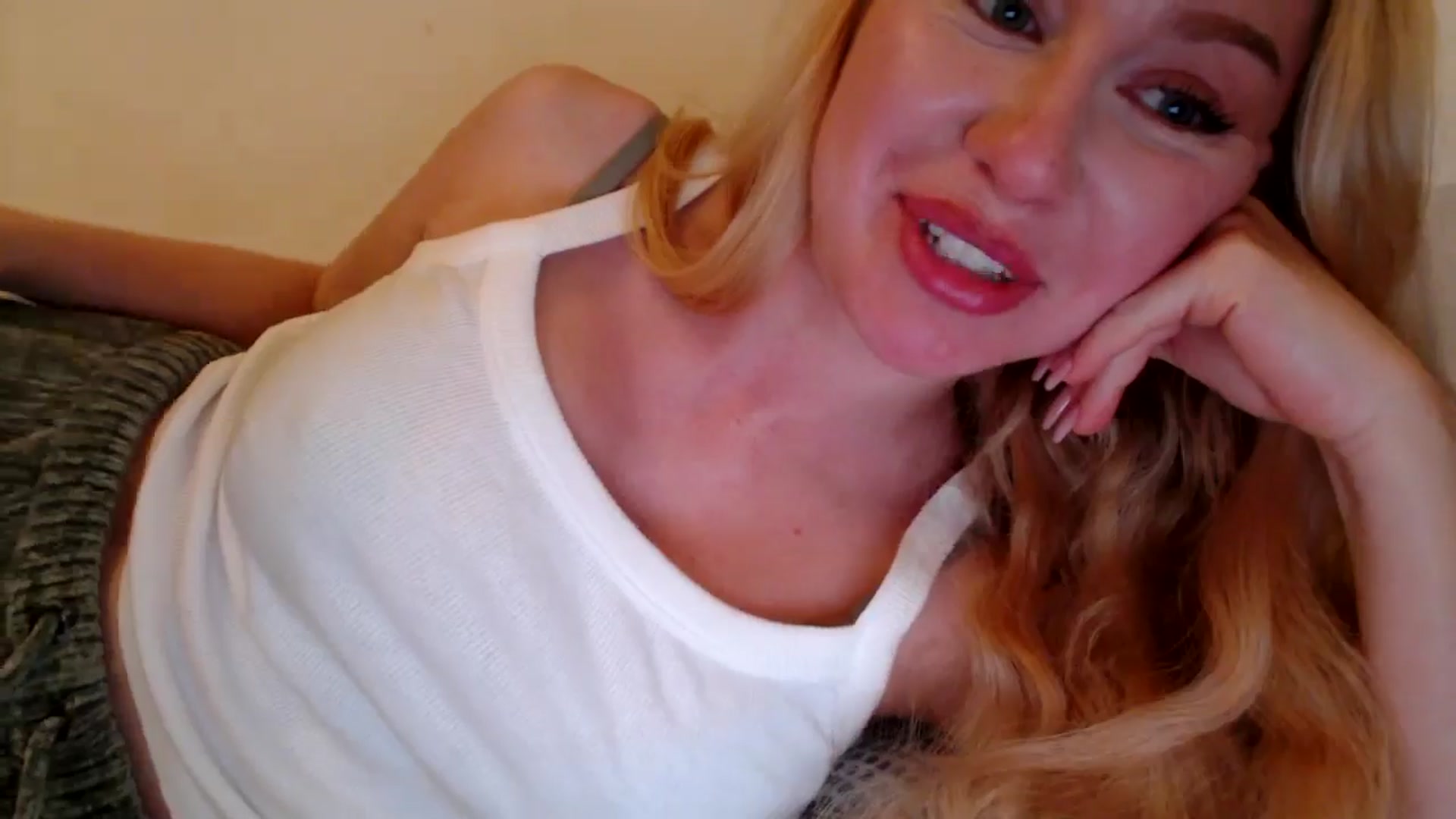 Gallery image thumbnail from British_Cutie's myfreecams stream on, 10/16/2025, 16:47 image 7 of 20
