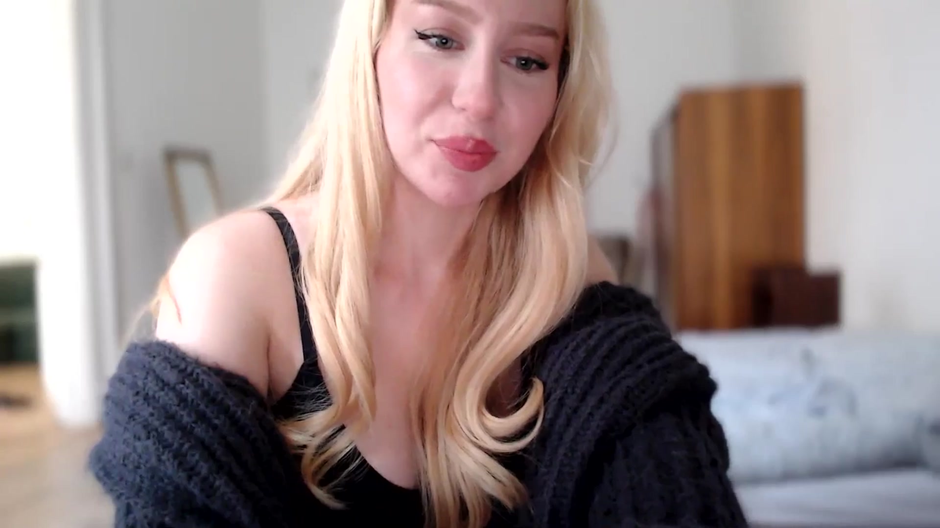 Gallery image thumbnail from British_Cutie's myfreecams stream on, 10/17/2025, 09:15 image 12 of 20
