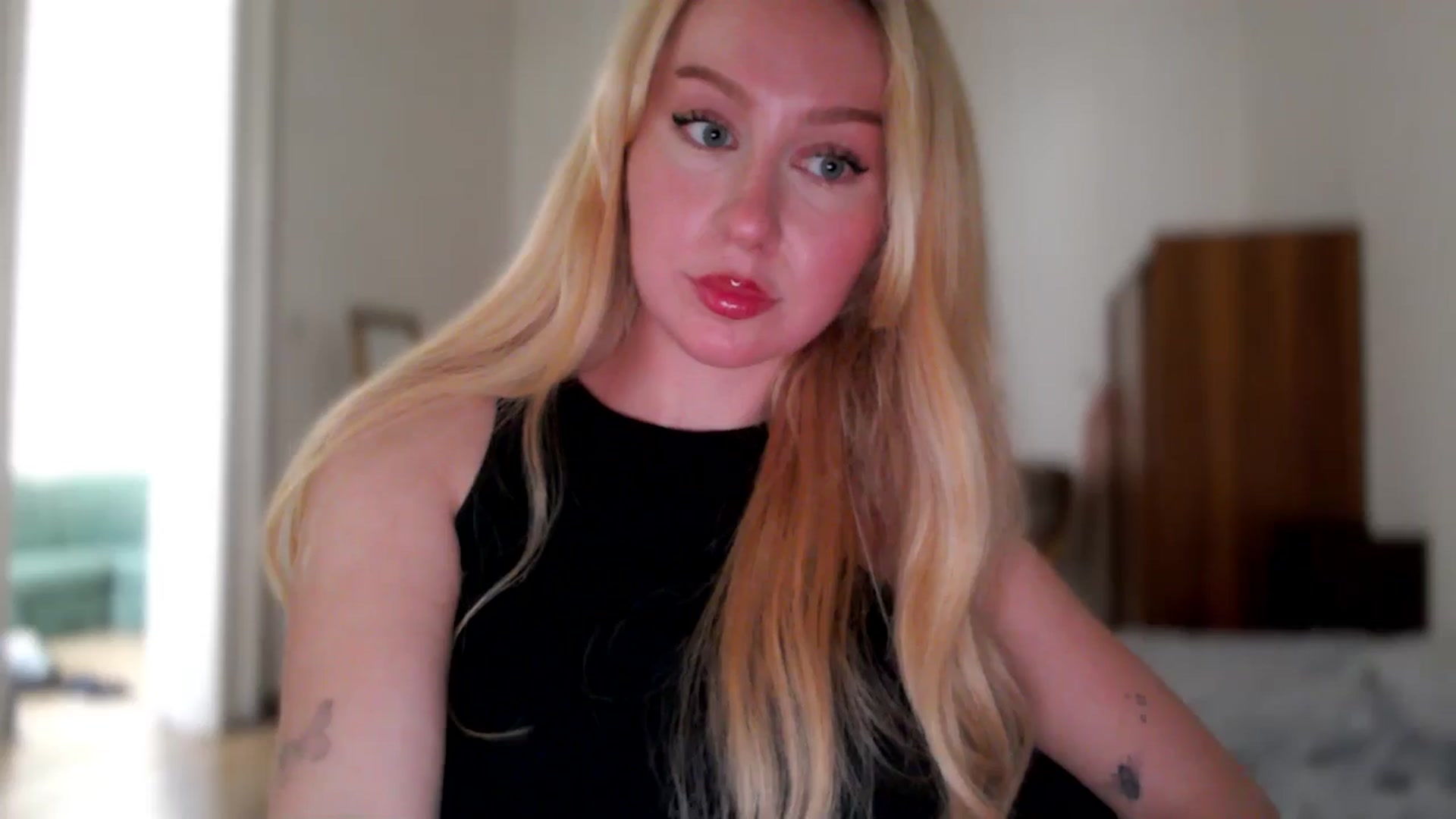 Gallery image thumbnail from British_Cutie's myfreecams stream on, 10/17/2025, 13:31 image 9 of 20