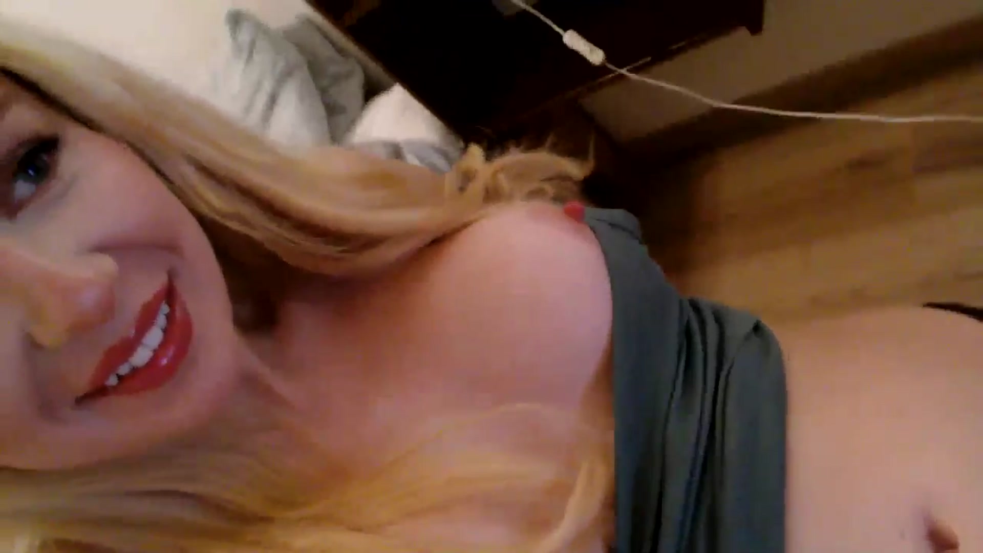 Gallery image thumbnail from British_Cutie's myfreecams stream on, 10/18/2025, 17:04 image 16 of 20
