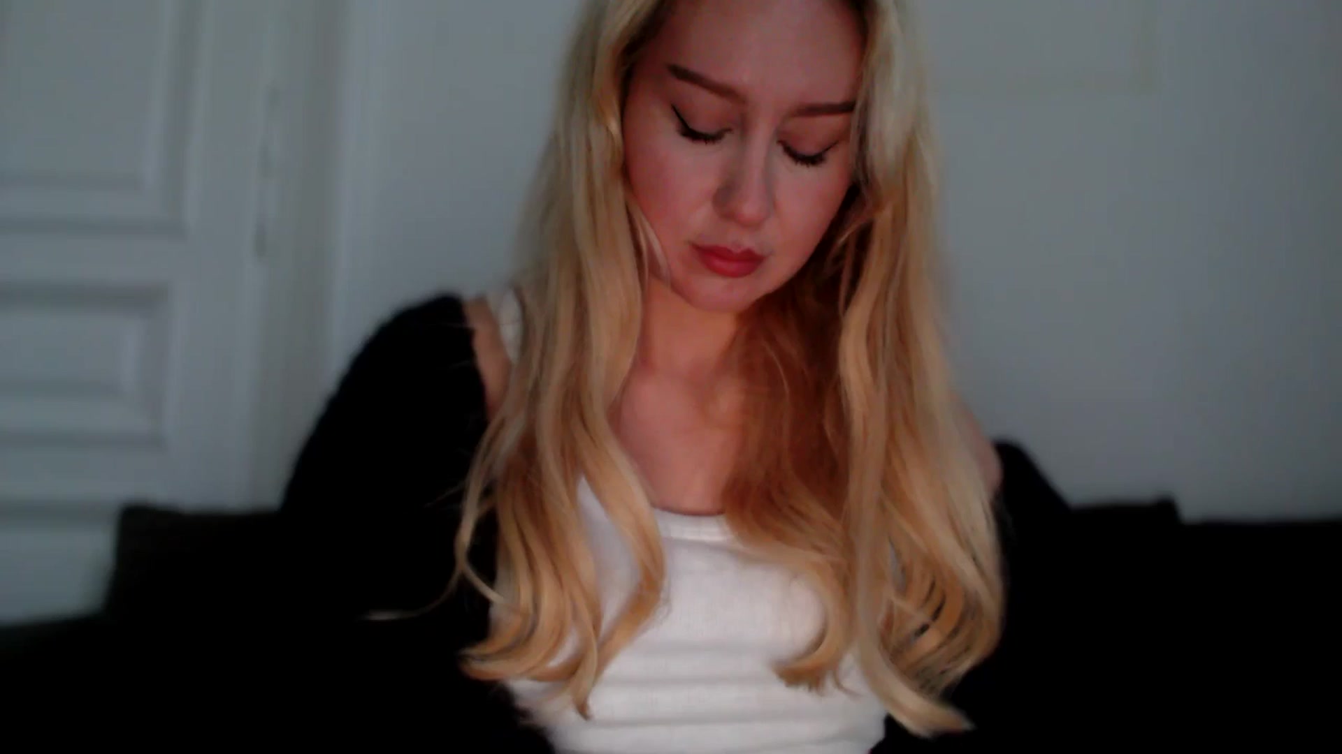 Gallery image thumbnail from British_Cutie's myfreecams stream on, 10/22/2025, 15:10 image 1 of 20