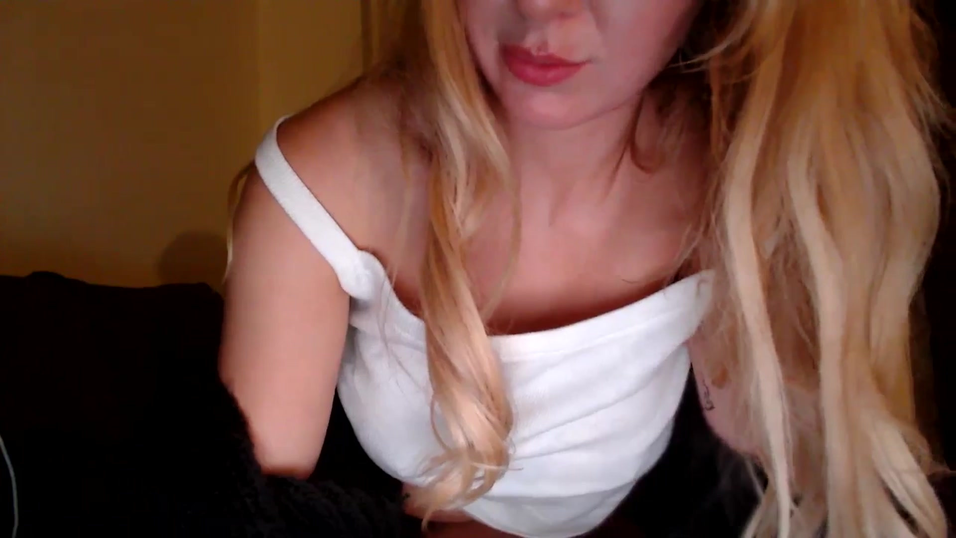 Gallery image thumbnail from British_Cutie's myfreecams stream on, 10/22/2025, 17:02 image 6 of 20