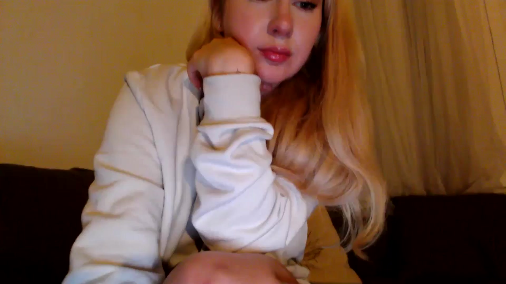 Gallery image thumbnail from British_Cutie's myfreecams stream on, 10/23/2025, 18:33 image 15 of 20
