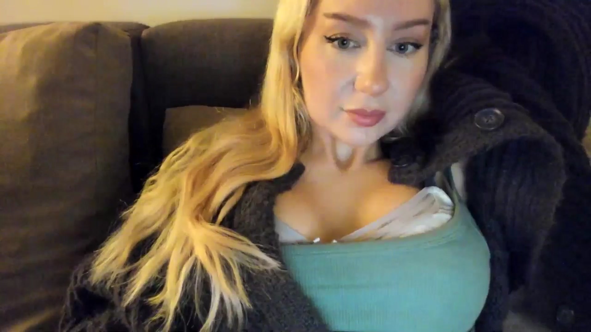 Gallery image thumbnail from British_Cutie's myfreecams stream on, 10/27/2025, 17:04 image 16 of 20