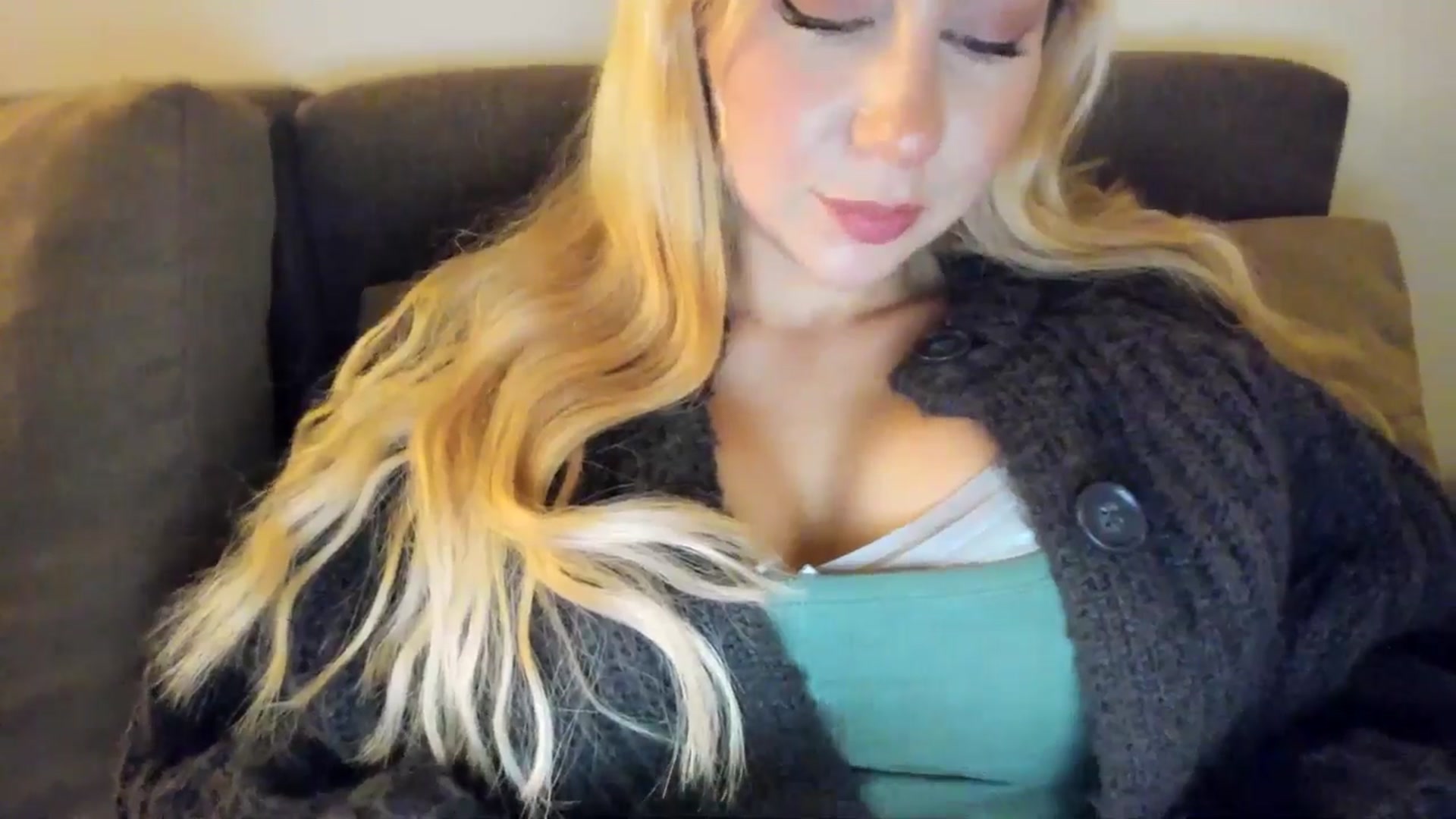Gallery image thumbnail from British_Cutie's myfreecams stream on, 10/27/2025, 17:04 image 13 of 20