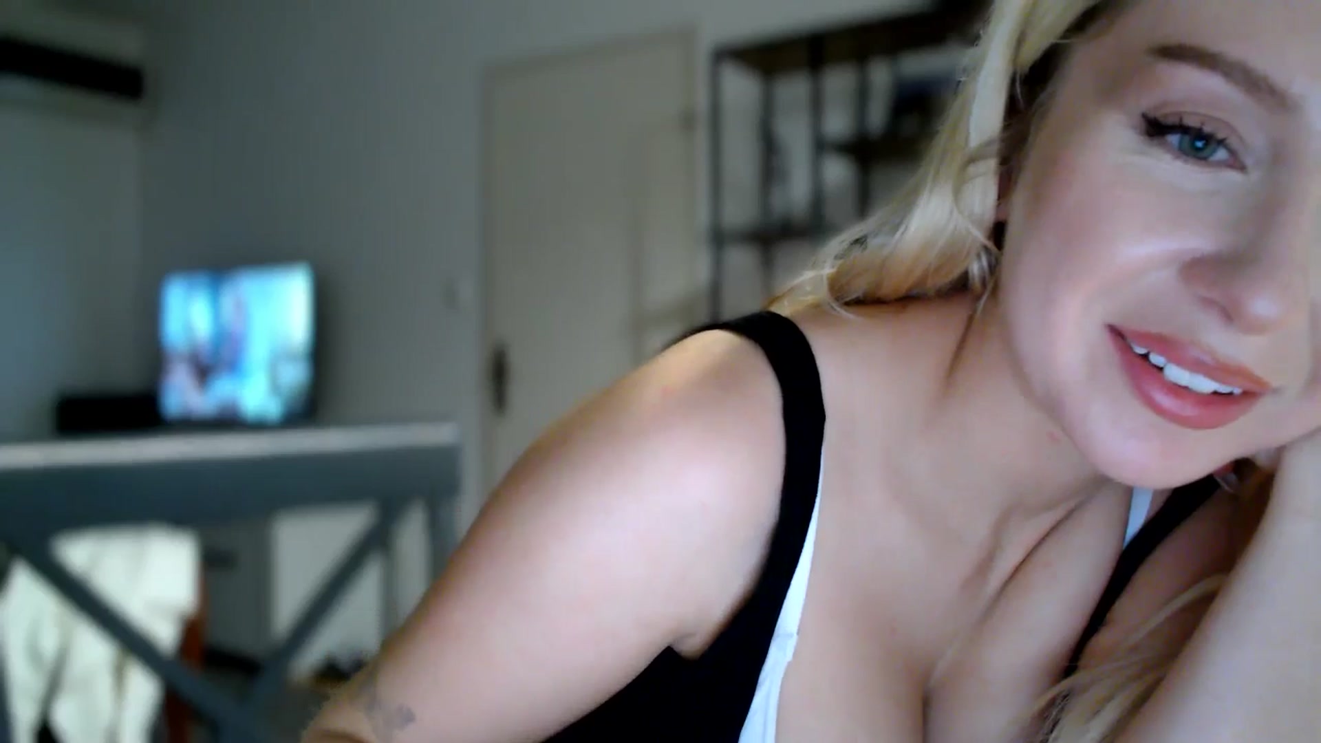 Gallery image thumbnail from British_Cutie's myfreecams stream on, 11/02/2025, 17:59 image 15 of 20