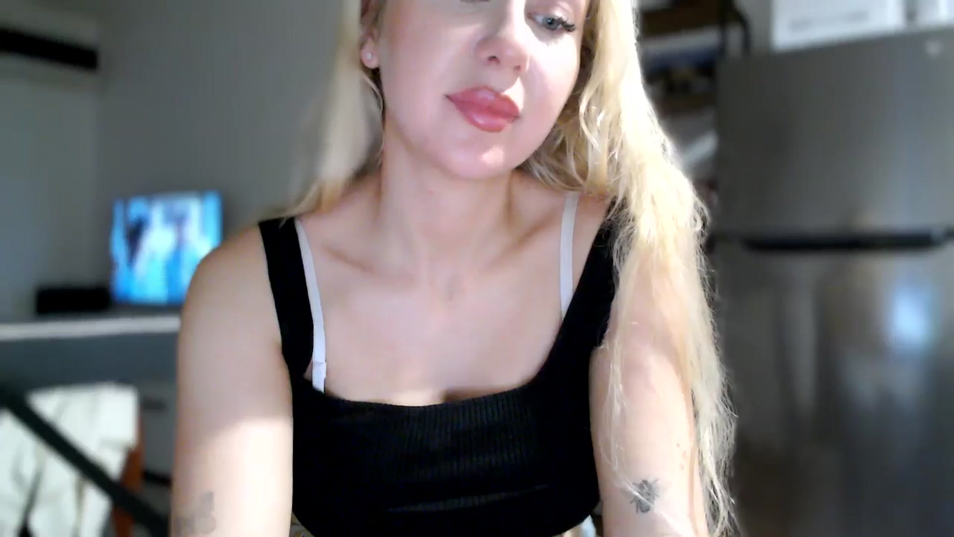 Gallery image thumbnail from British_Cutie's myfreecams stream on, 11/02/2025, 17:59 image 12 of 20
