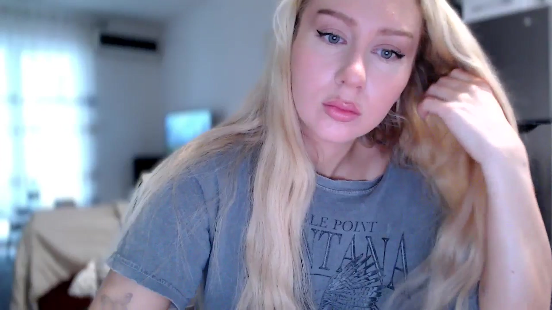 Gallery image thumbnail from British_Cutie's myfreecams stream on, 11/03/2025, 09:10 image 8 of 20