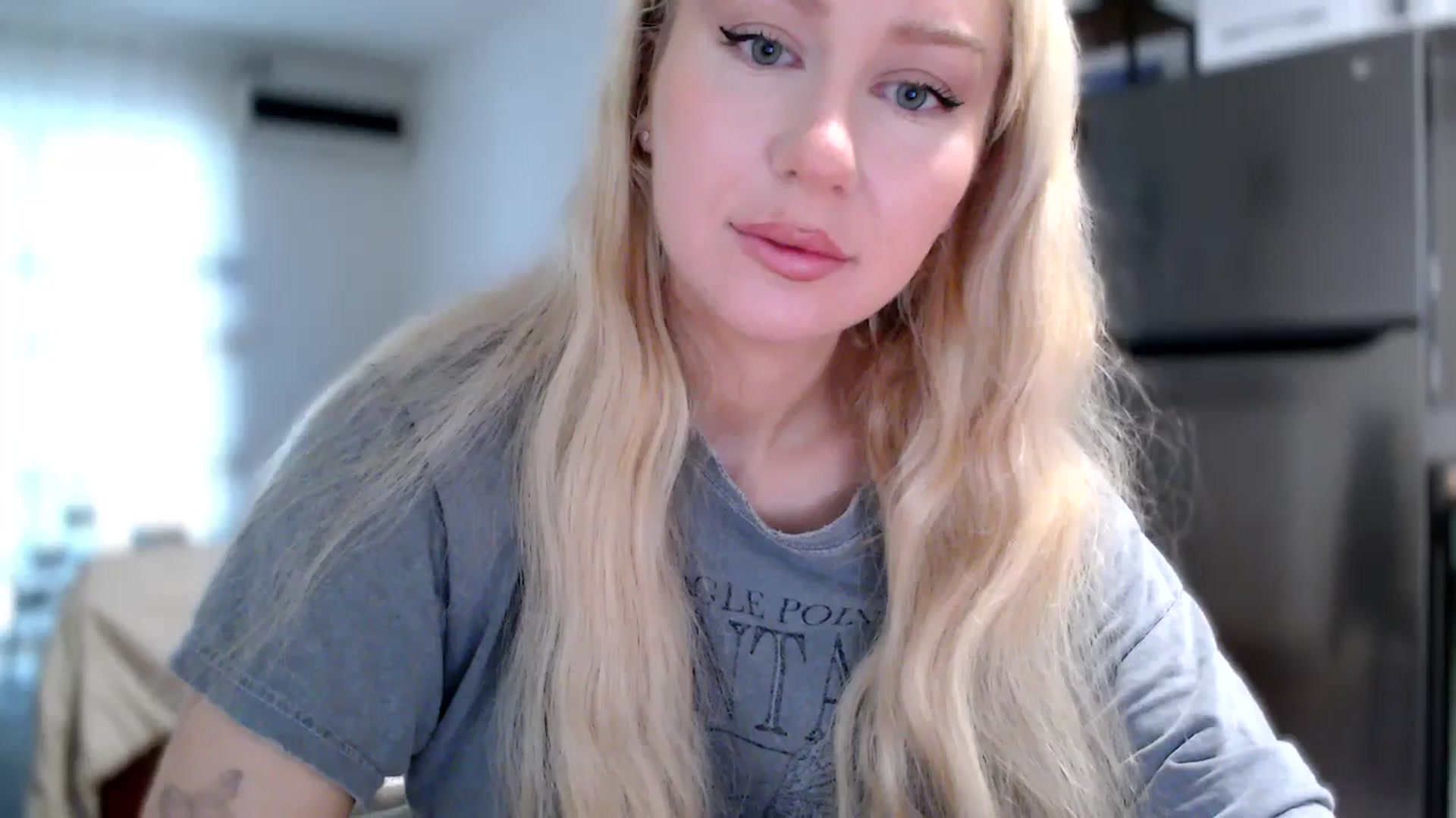 Gallery image thumbnail from British_Cutie's myfreecams stream on, 11/03/2025, 09:10 image 11 of 20