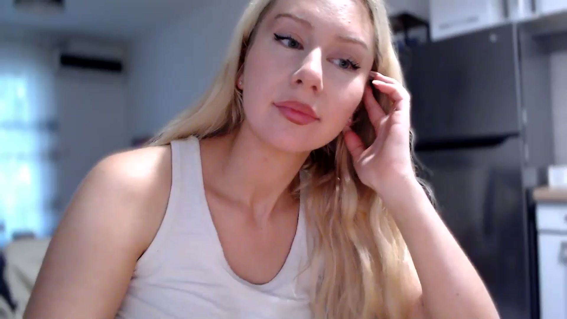 Gallery image thumbnail from British_Cutie's myfreecams stream on, 11/03/2025, 13:38 image 20 of 20