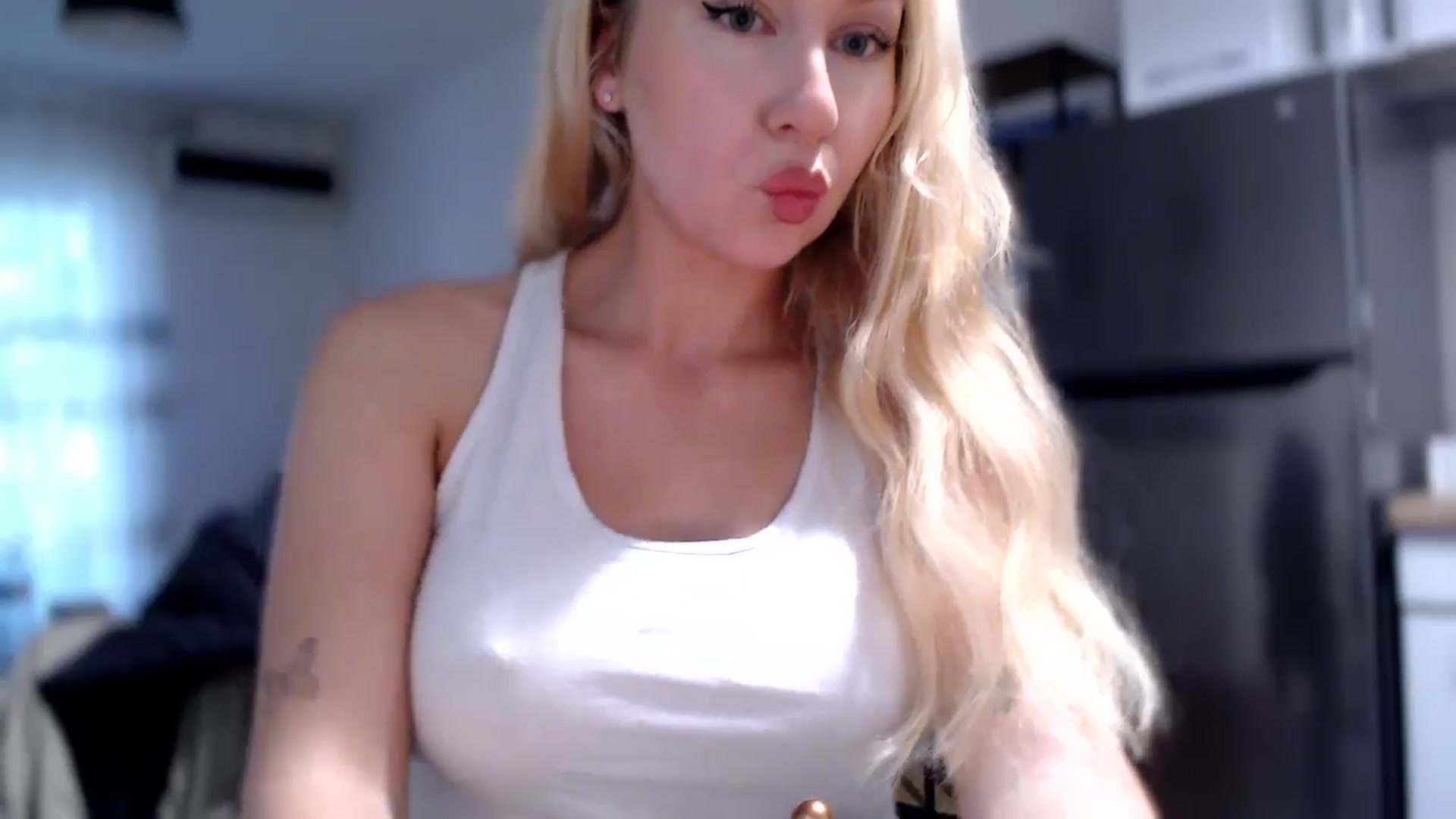 Gallery image thumbnail from British_Cutie's myfreecams stream on, 11/03/2025, 13:38 image 2 of 20