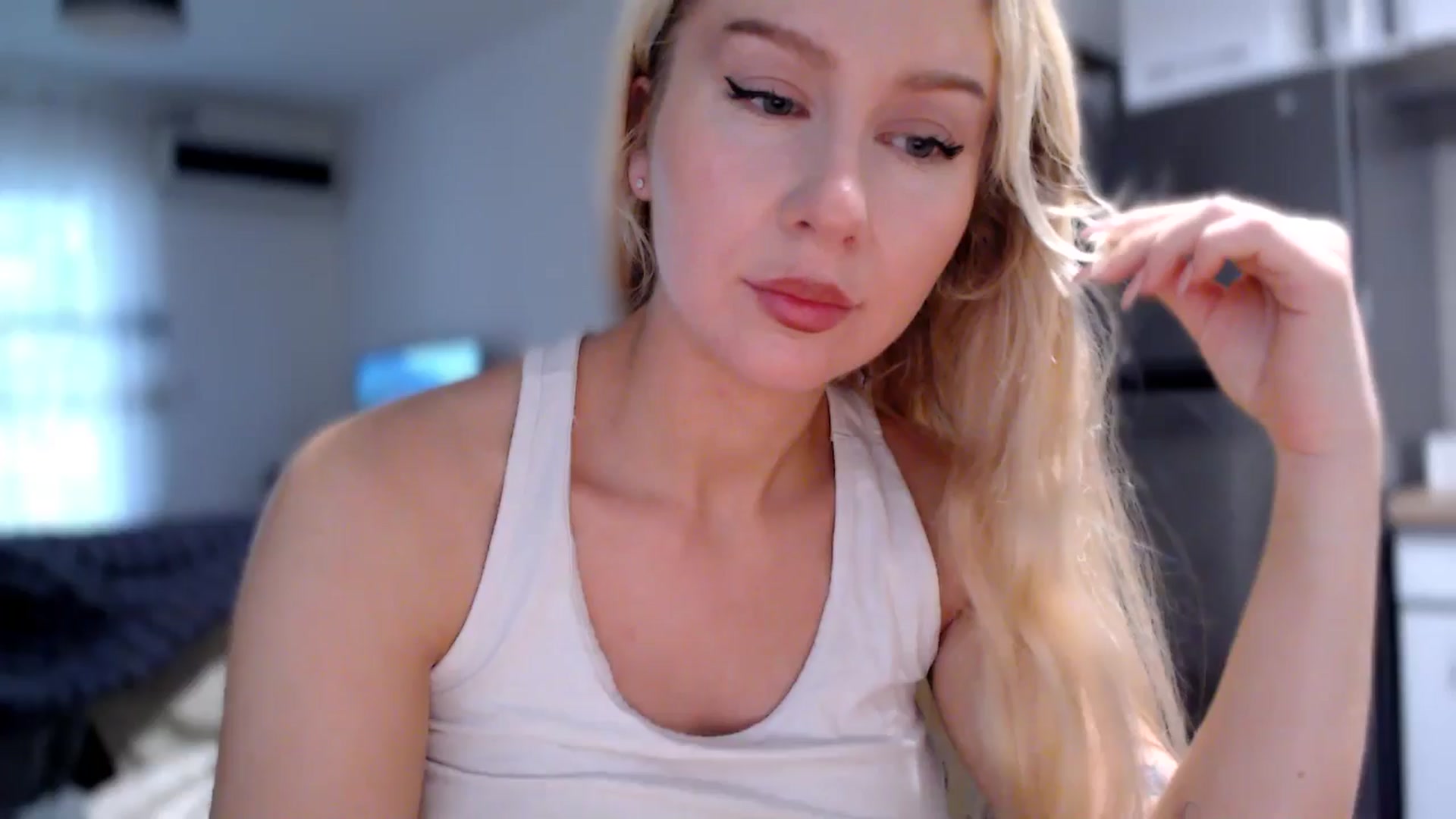 Gallery image thumbnail from British_Cutie's myfreecams stream on, 11/03/2025, 13:38 image 9 of 20