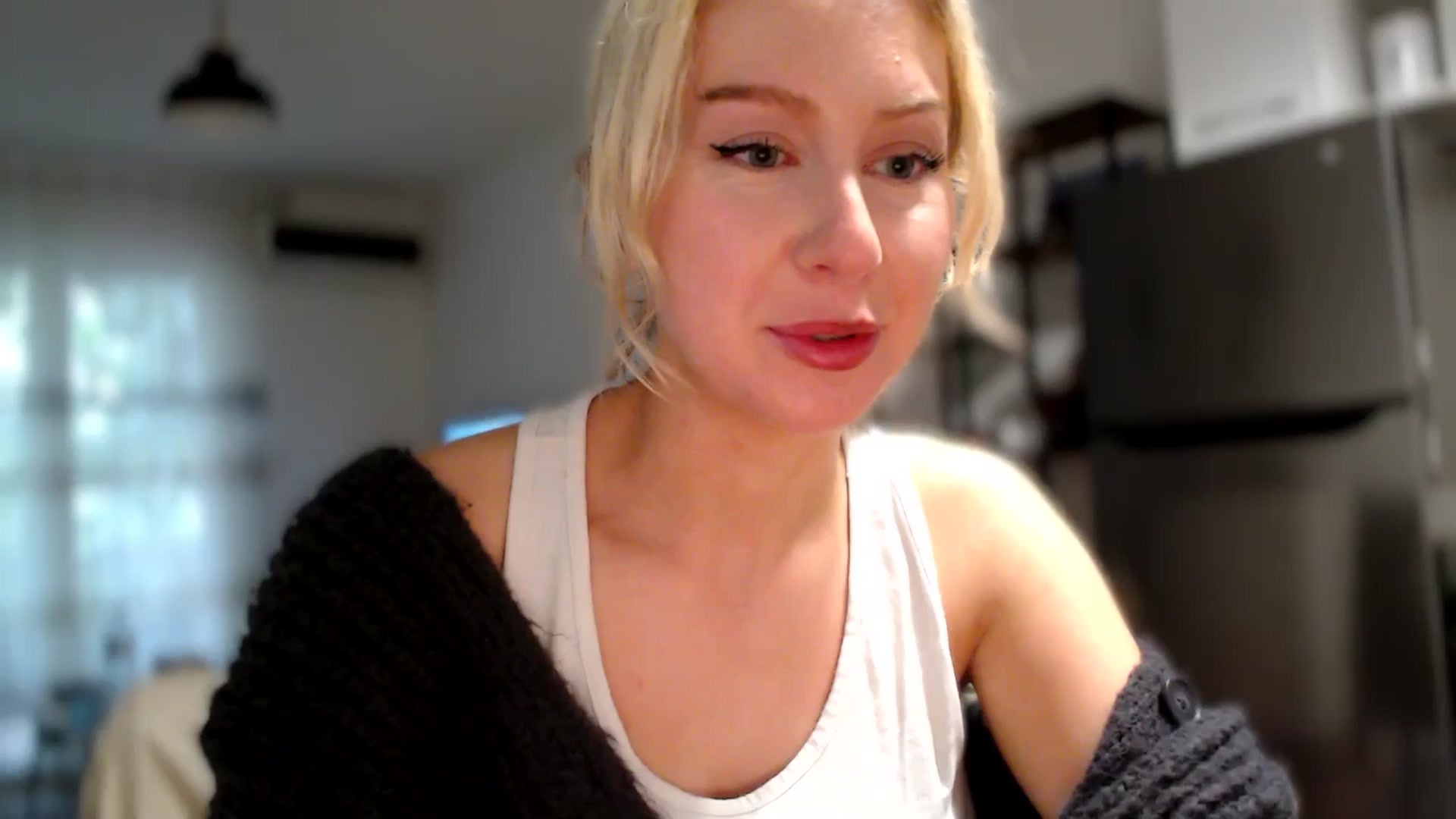 Gallery image thumbnail from British_Cutie's myfreecams stream on, 11/03/2025, 14:58 image 1 of 20