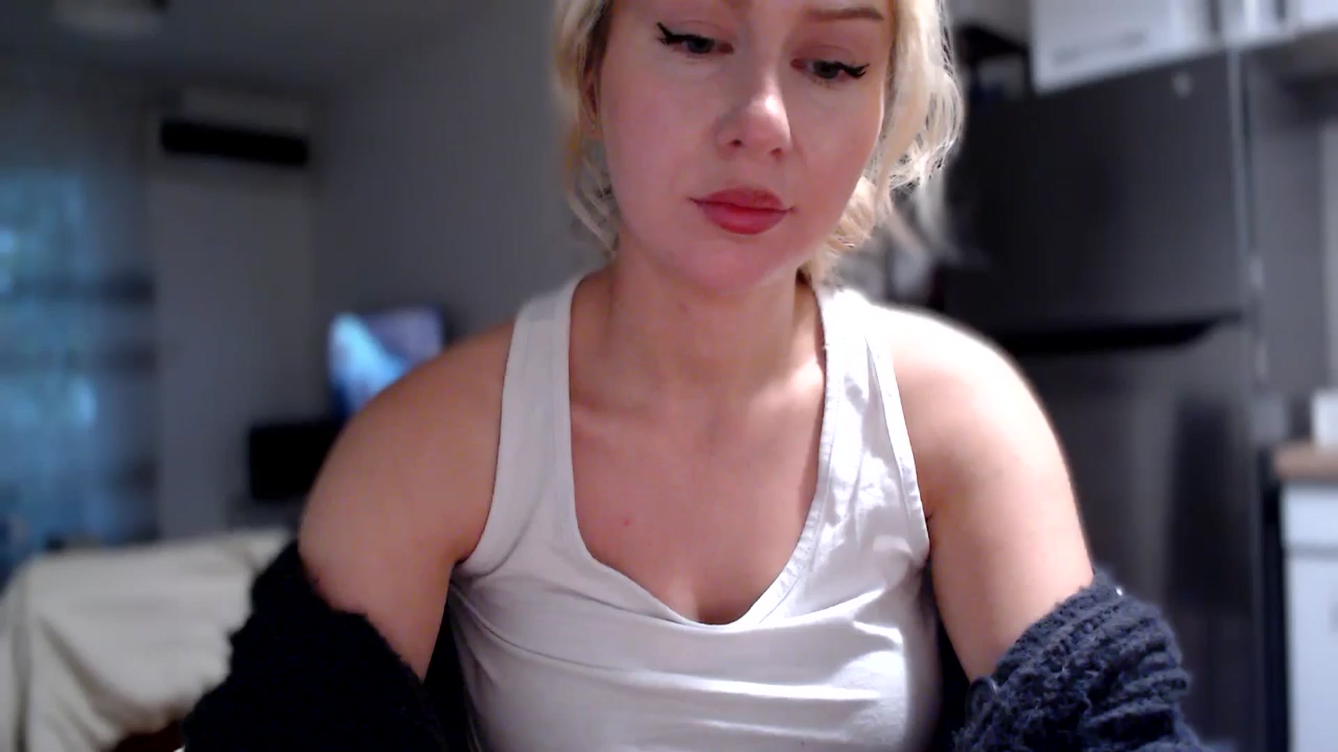 Gallery image thumbnail from British_Cutie's myfreecams stream on, 11/03/2025, 15:27 image 6 of 20