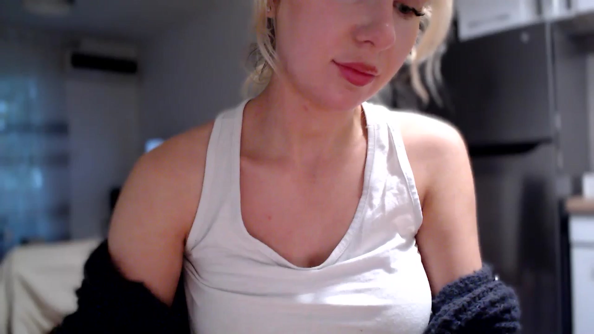 Gallery image thumbnail from British_Cutie's myfreecams stream on, 11/03/2025, 15:27 image 4 of 20