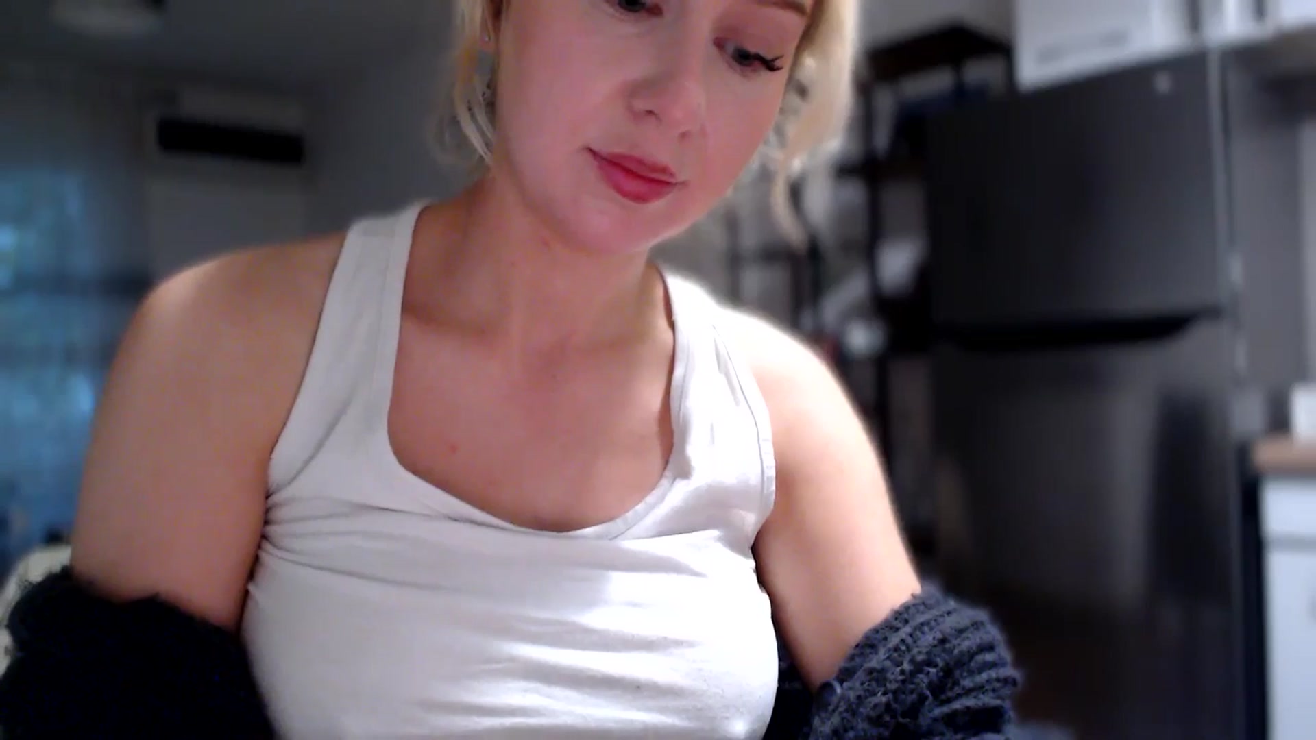 Gallery image thumbnail from British_Cutie's myfreecams stream on, 11/03/2025, 15:27 image 7 of 20