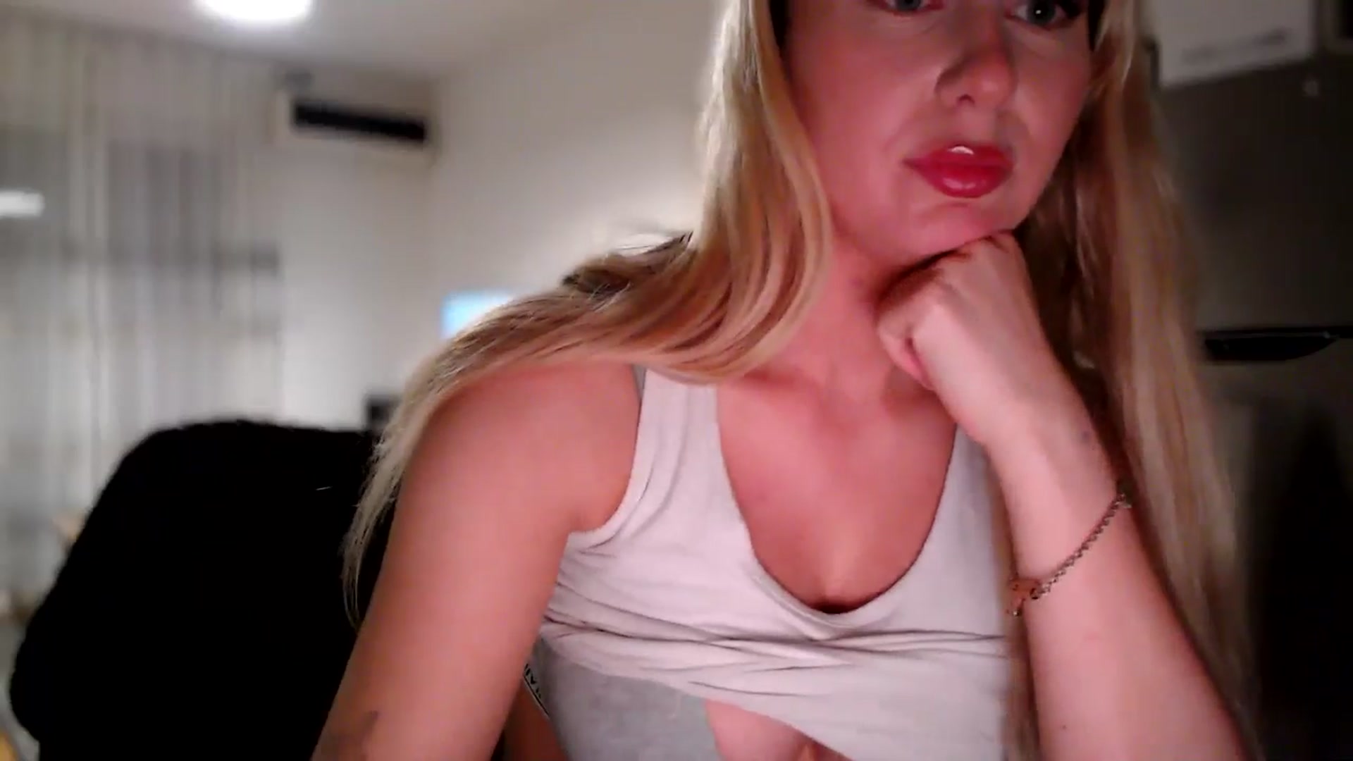 Gallery image thumbnail from British_Cutie's myfreecams stream on, 11/03/2025, 19:40 image 8 of 20