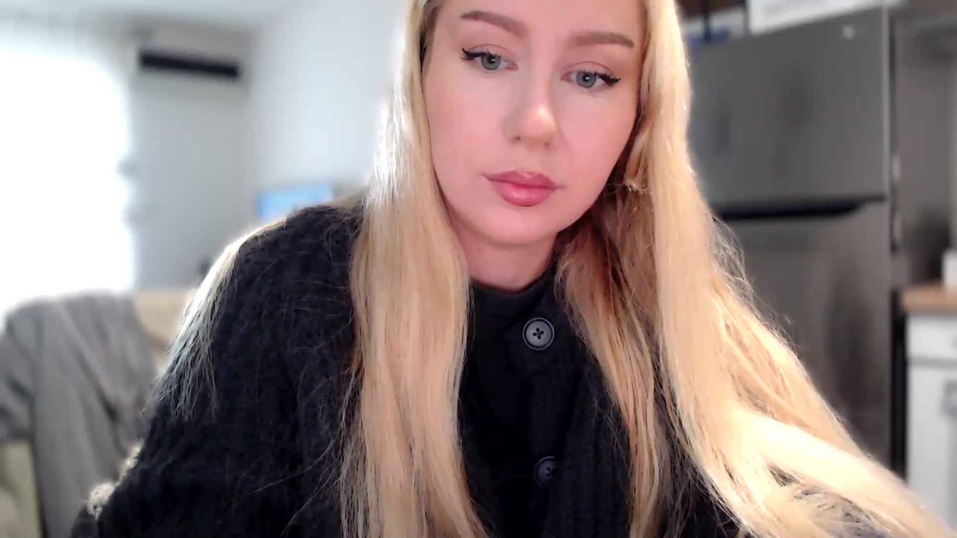 Gallery image thumbnail from British_Cutie's myfreecams stream on, 11/04/2025, 10:37 image 15 of 20