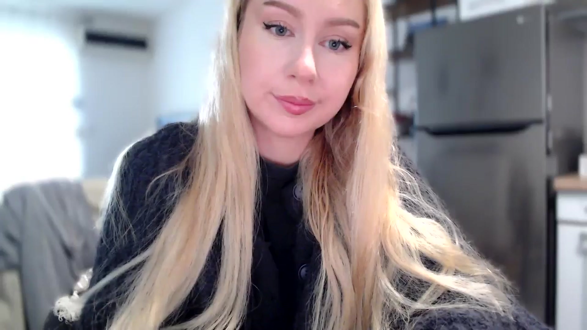 Gallery image thumbnail from British_Cutie's myfreecams stream on, 11/04/2025, 10:37 image 18 of 20
