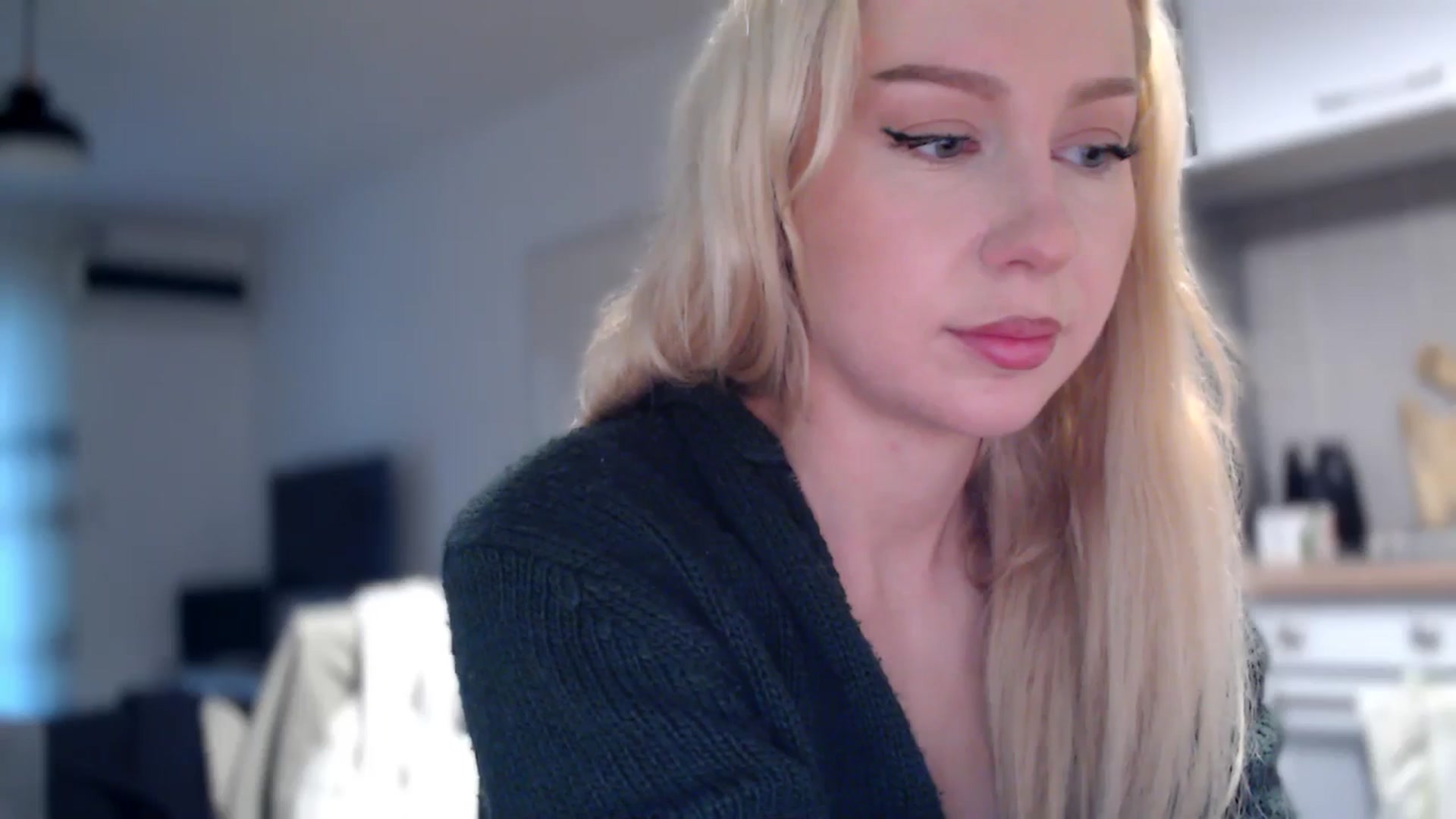 Gallery image thumbnail from British_Cutie's myfreecams stream on, 11/04/2025, 15:17 image 5 of 20