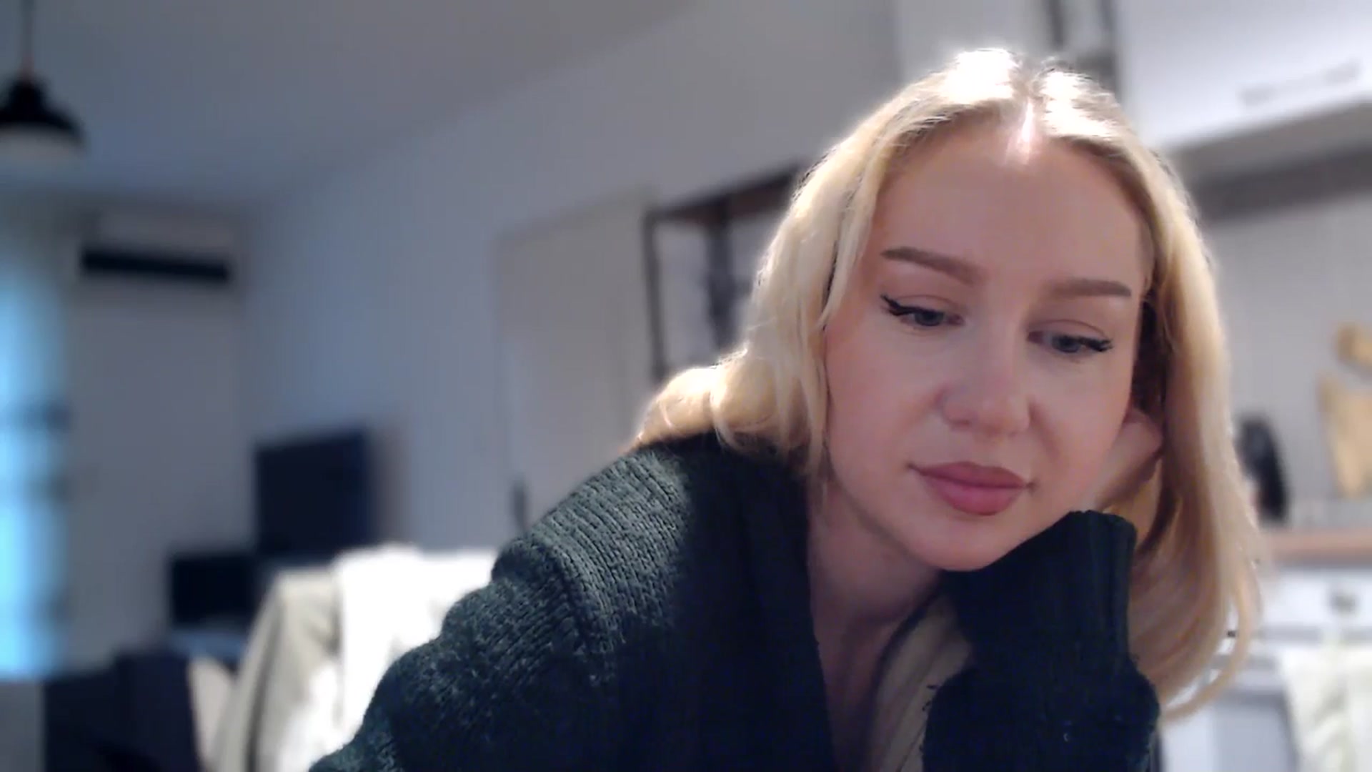 Gallery image thumbnail from British_Cutie's myfreecams stream on, 11/04/2025, 15:17 image 2 of 20