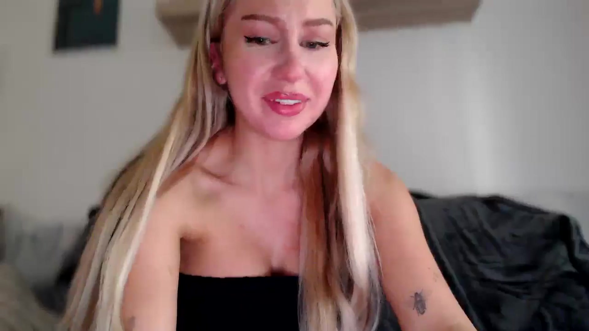Gallery image thumbnail from British_Cutie's myfreecams stream on, 11/07/2025, 15:31 image 6 of 20