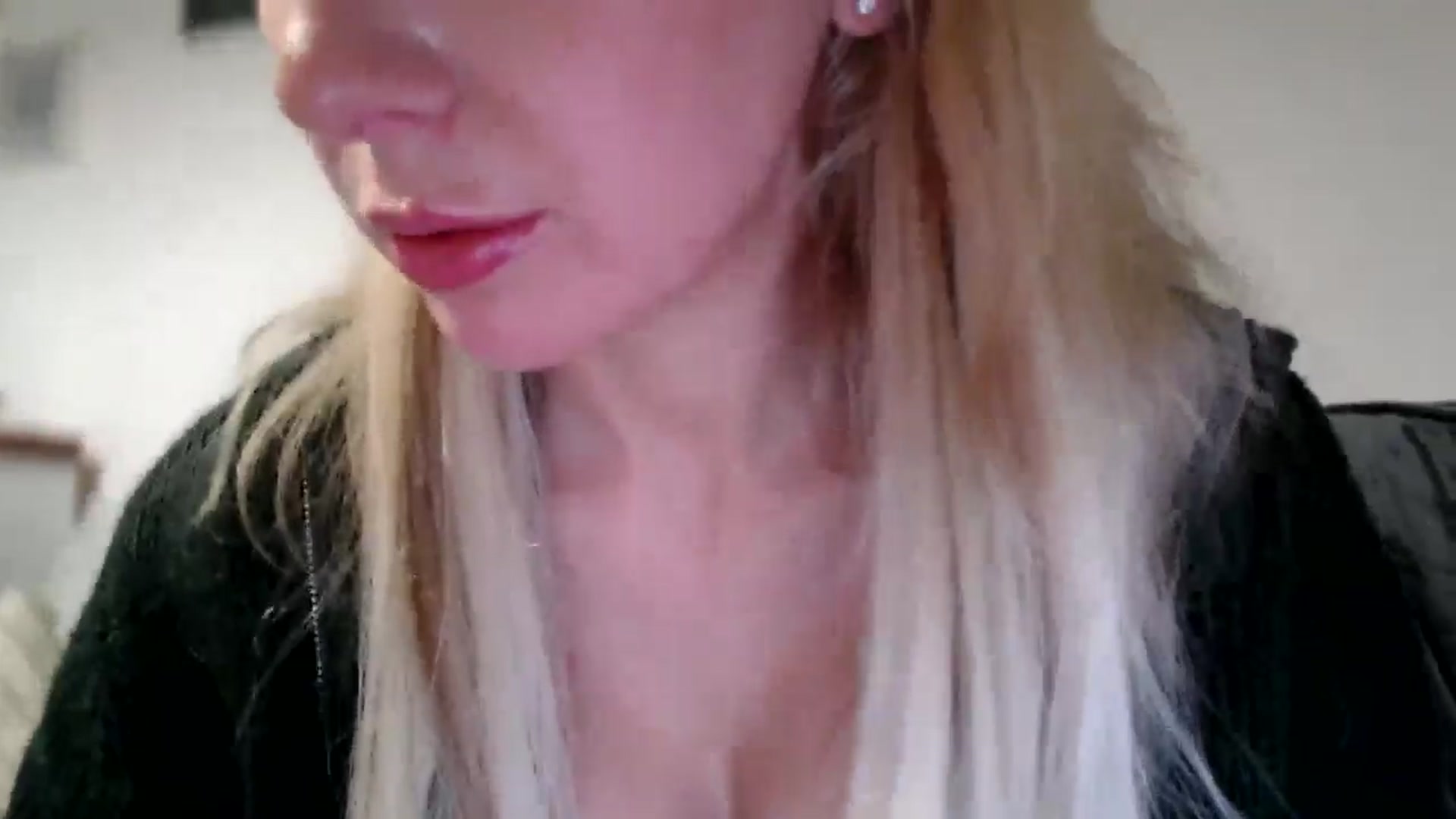 Gallery image thumbnail from British_Cutie's myfreecams stream on, 11/07/2025, 16:21 image 14 of 20