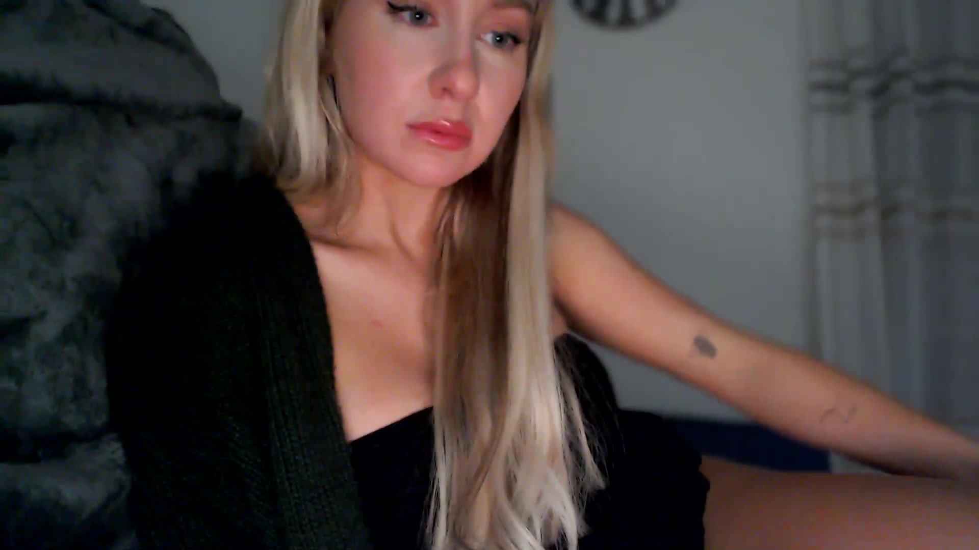 Gallery image thumbnail from British_Cutie's myfreecams stream on, 11/07/2025, 19:39 image 13 of 20