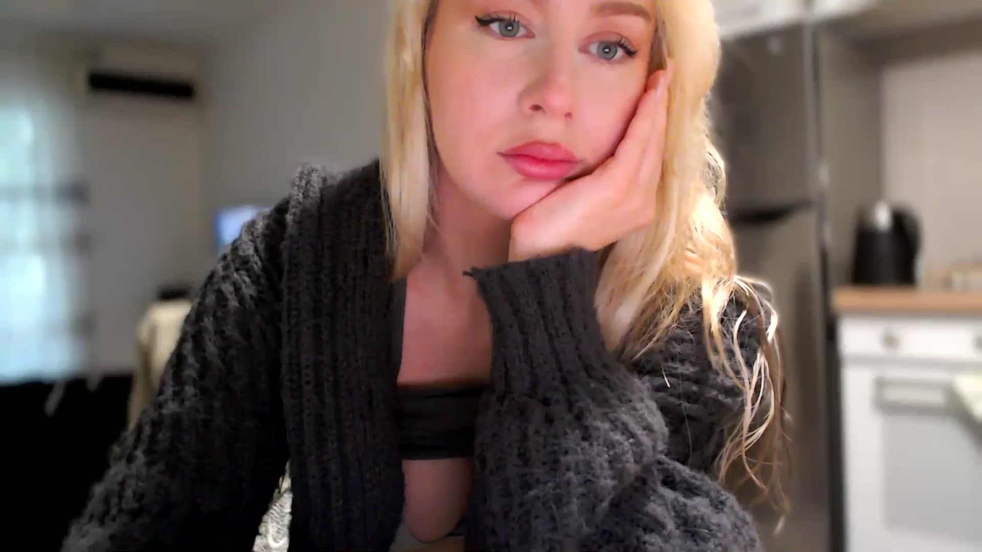 Gallery image thumbnail from British_Cutie's myfreecams stream on, 11/10/2025, 09:22 image 2 of 20