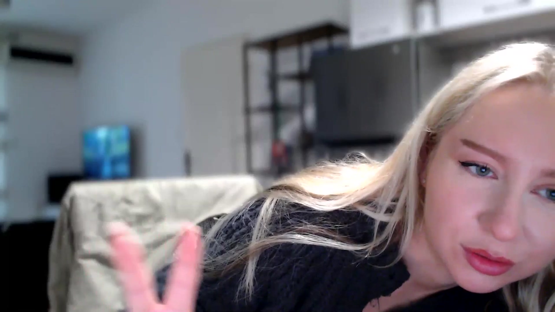 Gallery image thumbnail from British_Cutie's myfreecams stream on, 11/10/2025, 10:00 image 10 of 20