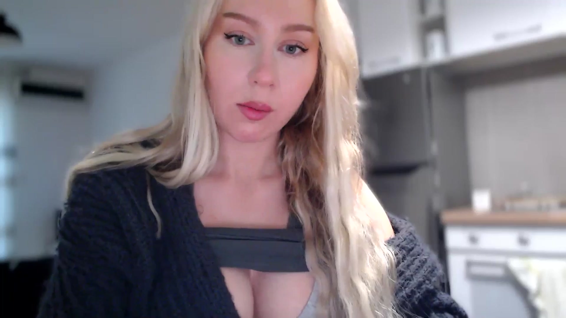 Gallery image thumbnail from British_Cutie's myfreecams stream on, 11/10/2025, 10:39 image 3 of 20