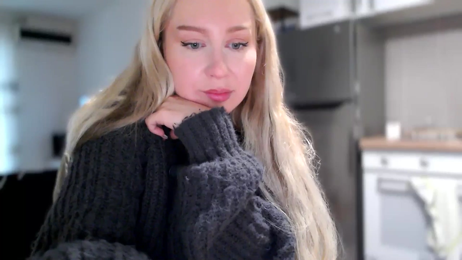 Gallery image thumbnail from British_Cutie's myfreecams stream on, 11/10/2025, 10:39 image 7 of 20