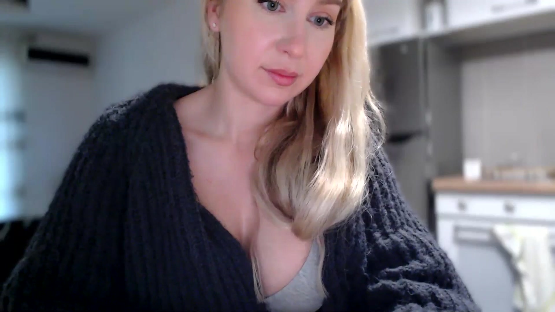 Gallery image thumbnail from British_Cutie's myfreecams stream on, 11/10/2025, 10:58 image 8 of 20