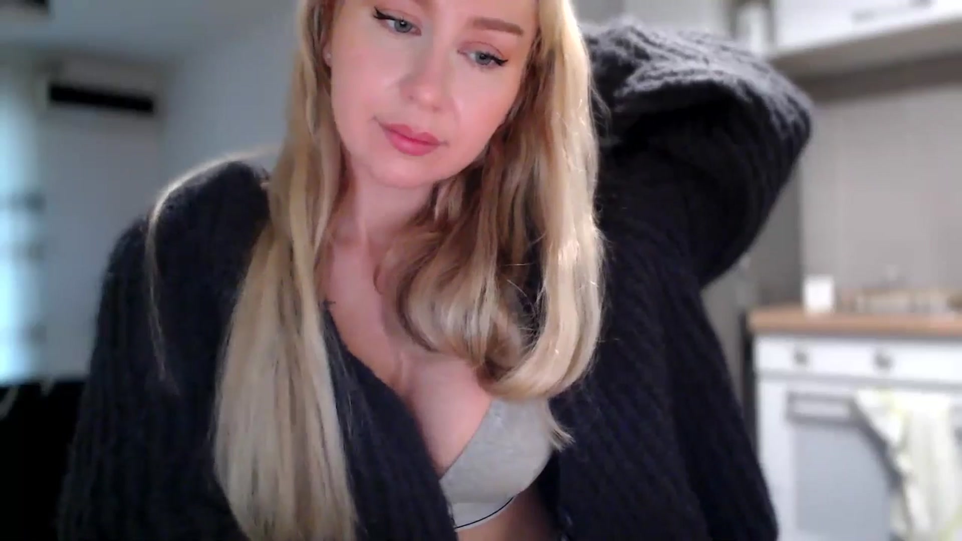Gallery image thumbnail from British_Cutie's myfreecams stream on, 11/10/2025, 10:58 image 9 of 20
