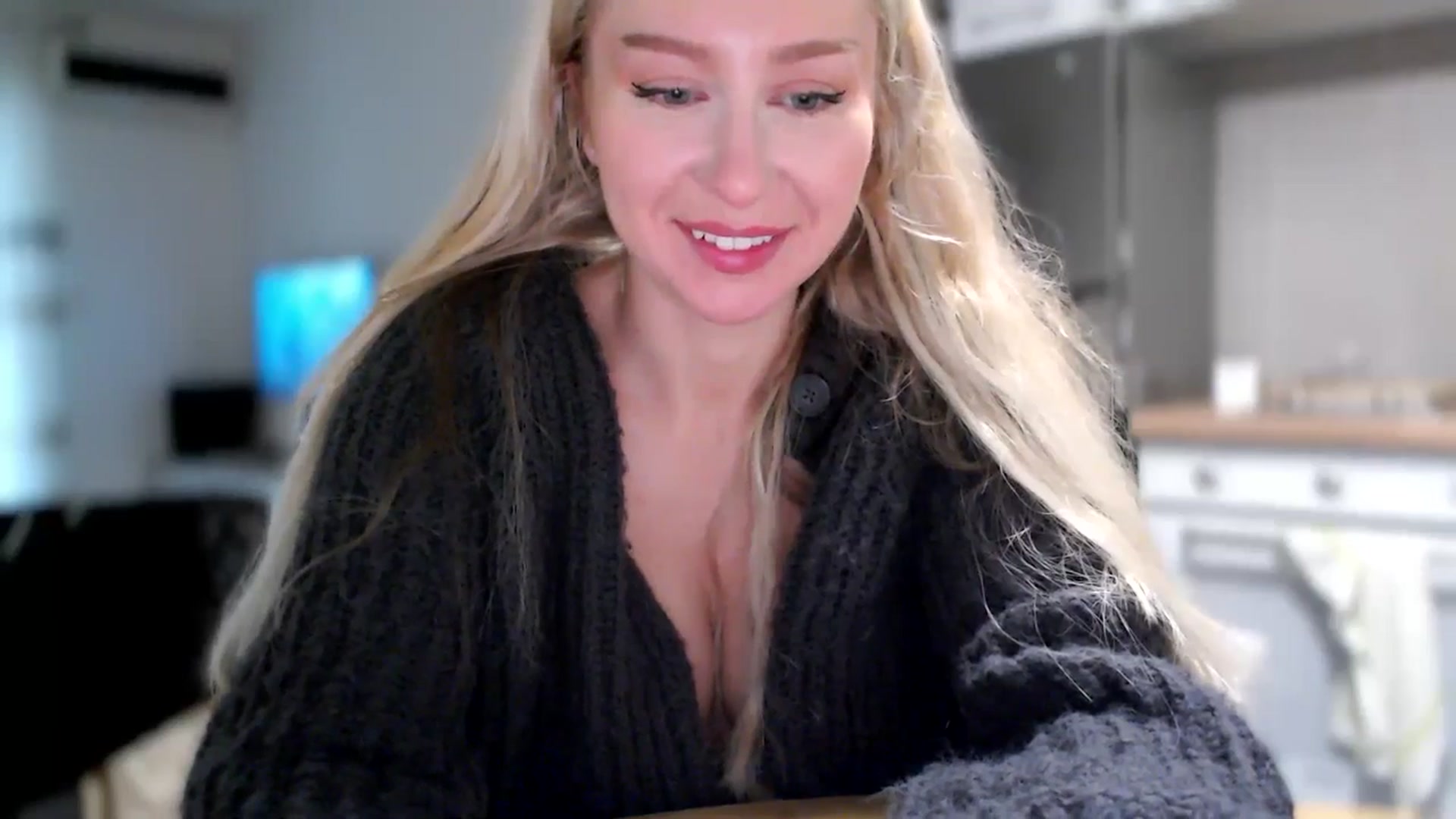 Gallery image thumbnail from British_Cutie's myfreecams stream on, 11/10/2025, 10:58 image 12 of 20