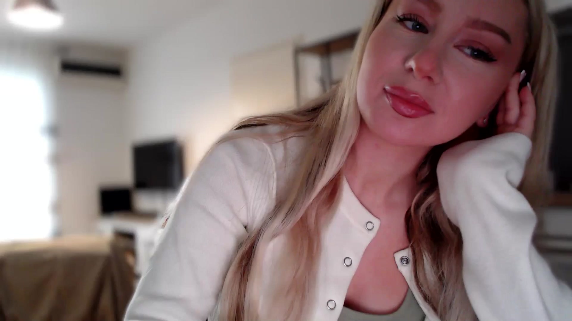 Gallery image thumbnail from British_Cutie's myfreecams stream on, 11/11/2025, 10:13 image 6 of 20
